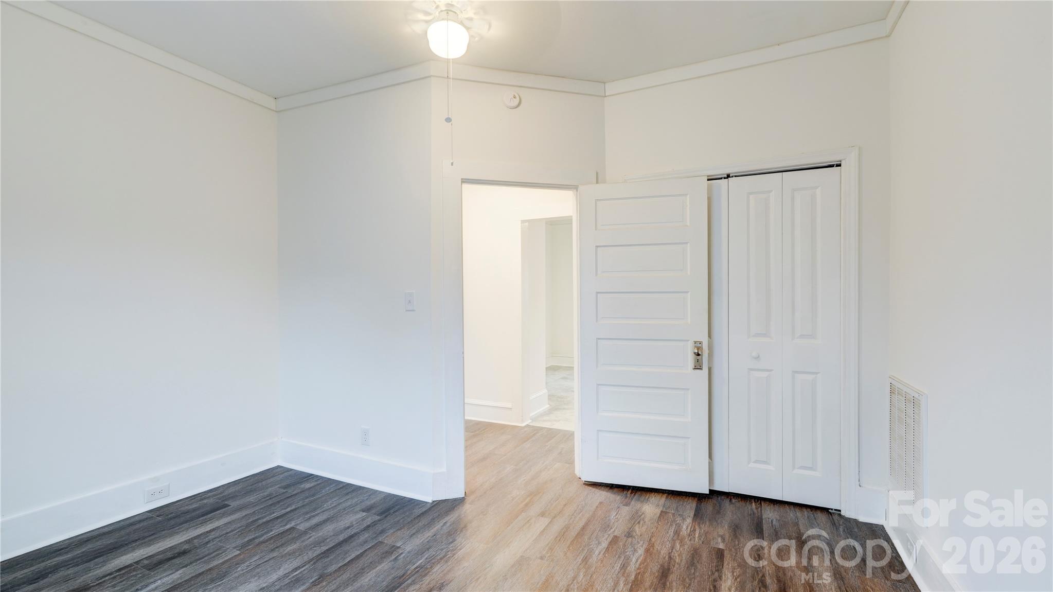 1003 N Cannon Boulevard — Kannapolis