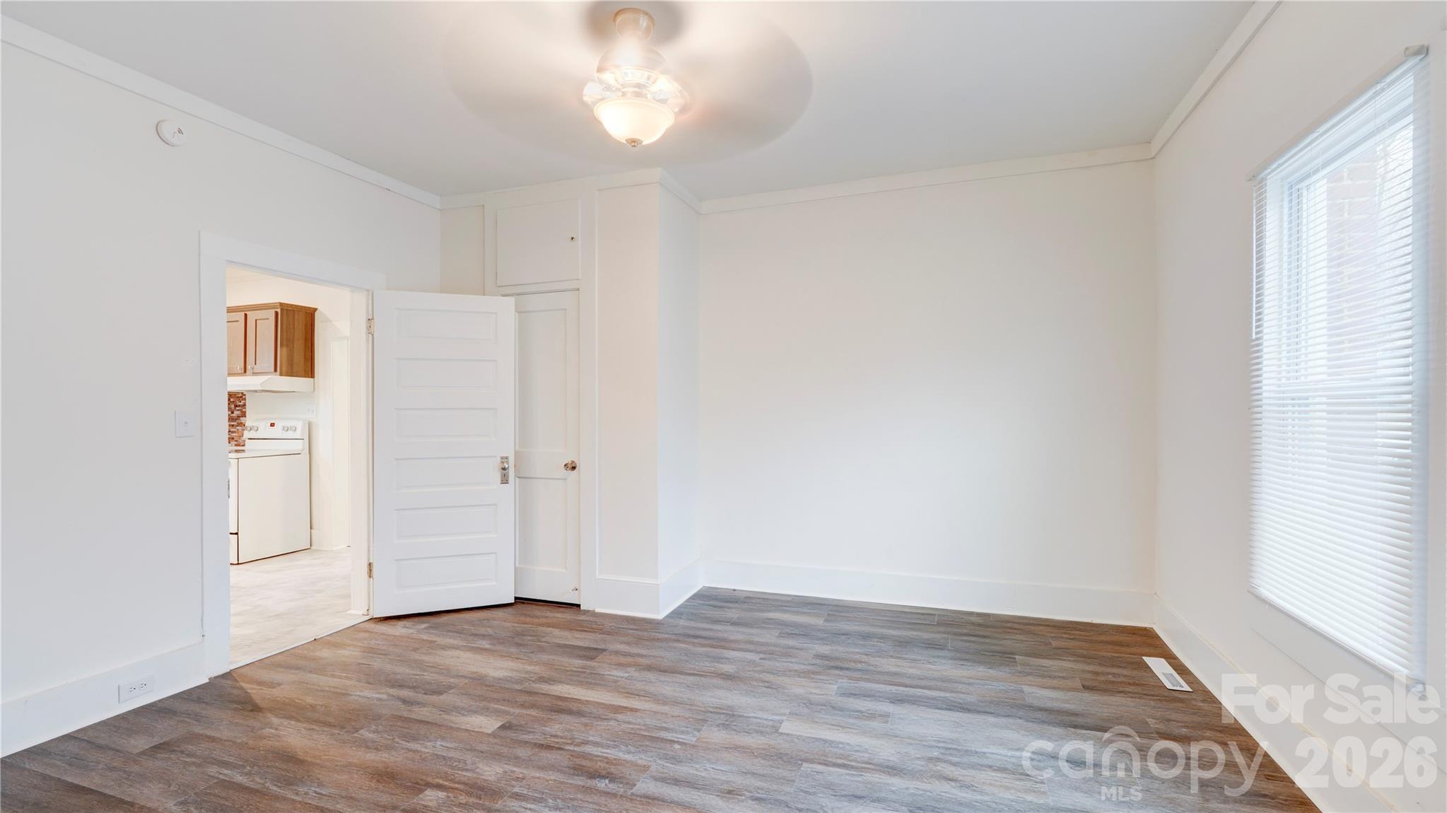 1003 N Cannon Boulevard — Kannapolis