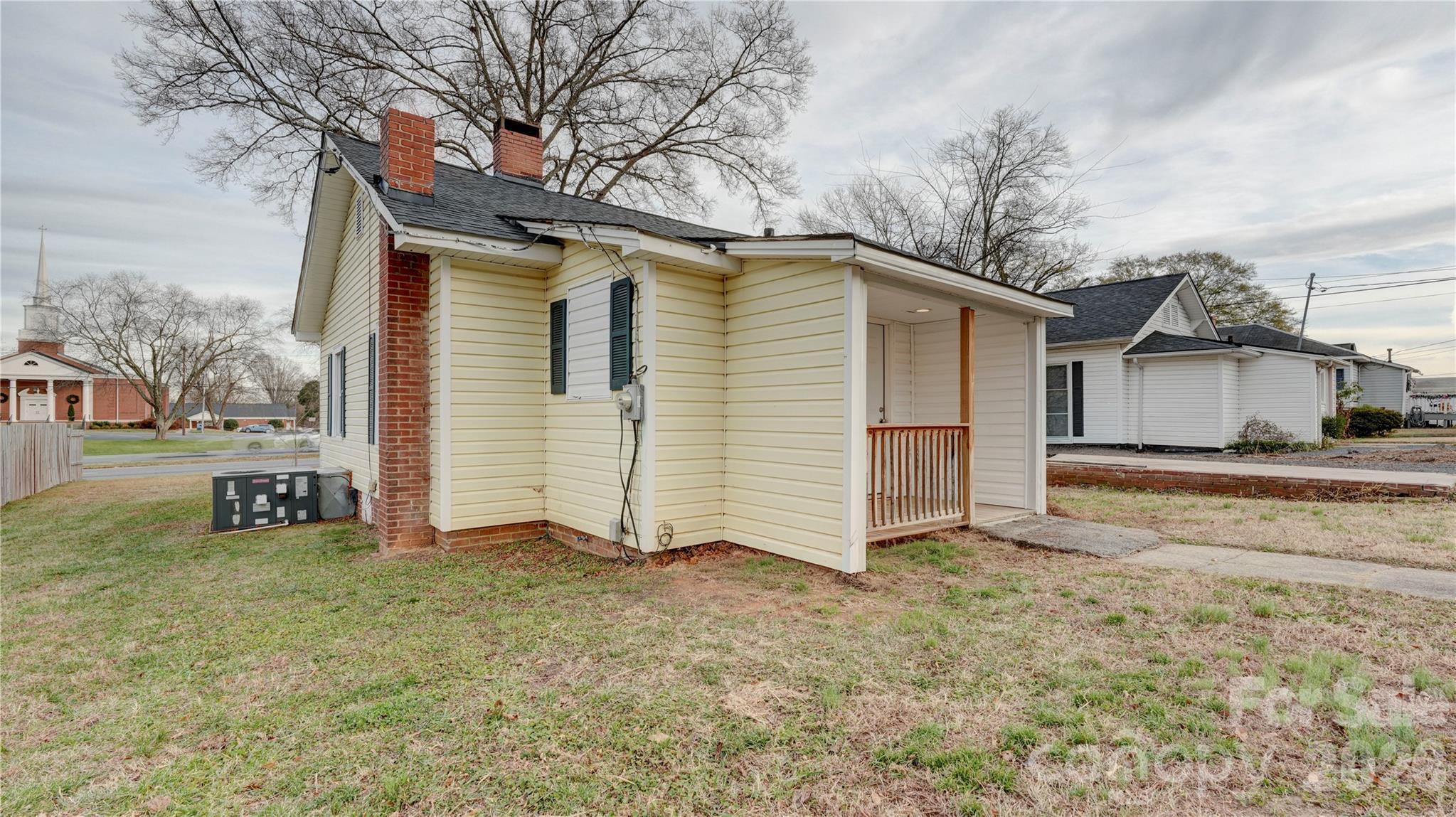 1003 N Cannon Boulevard — Kannapolis