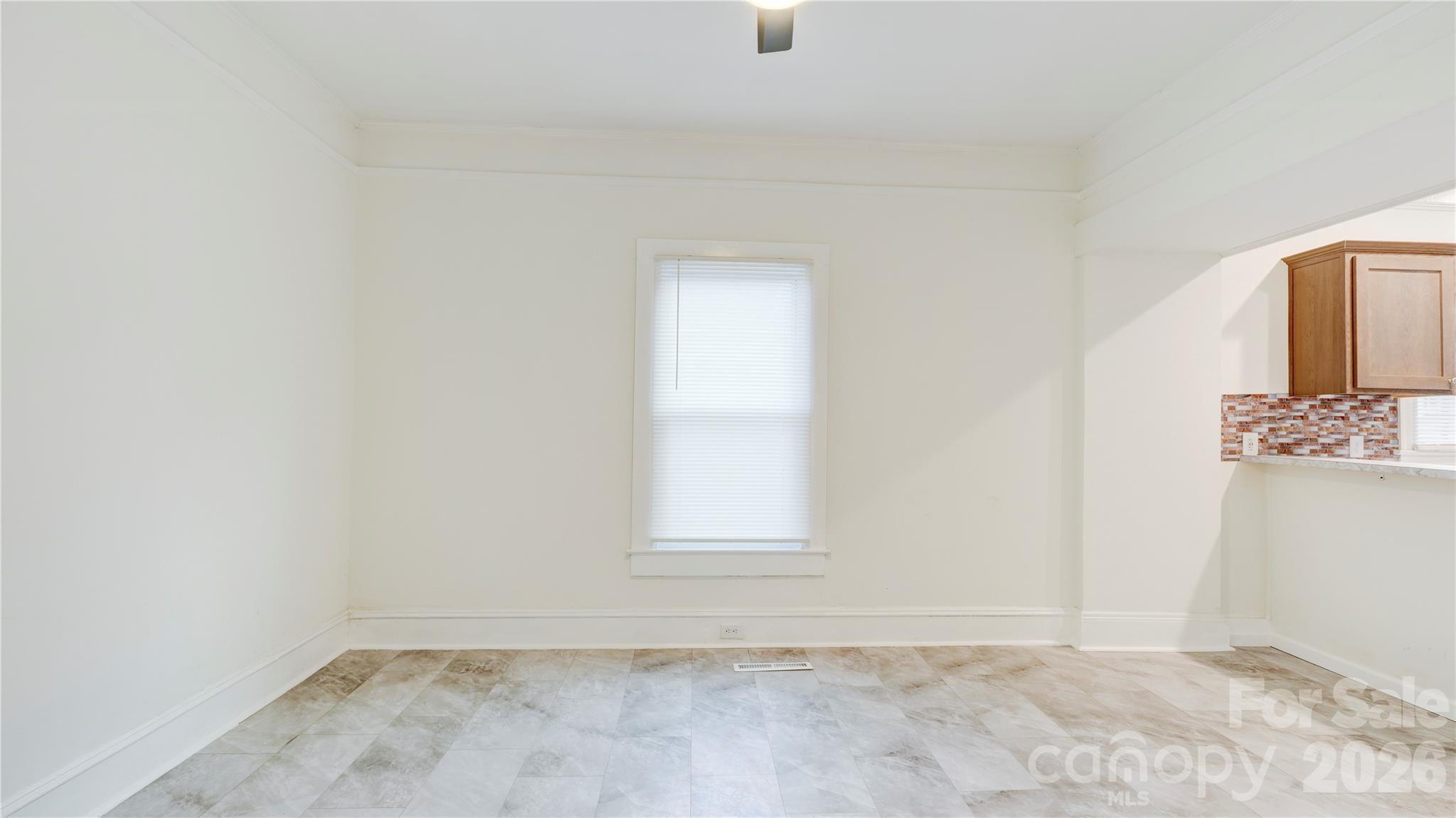 1003 N Cannon Boulevard — Kannapolis