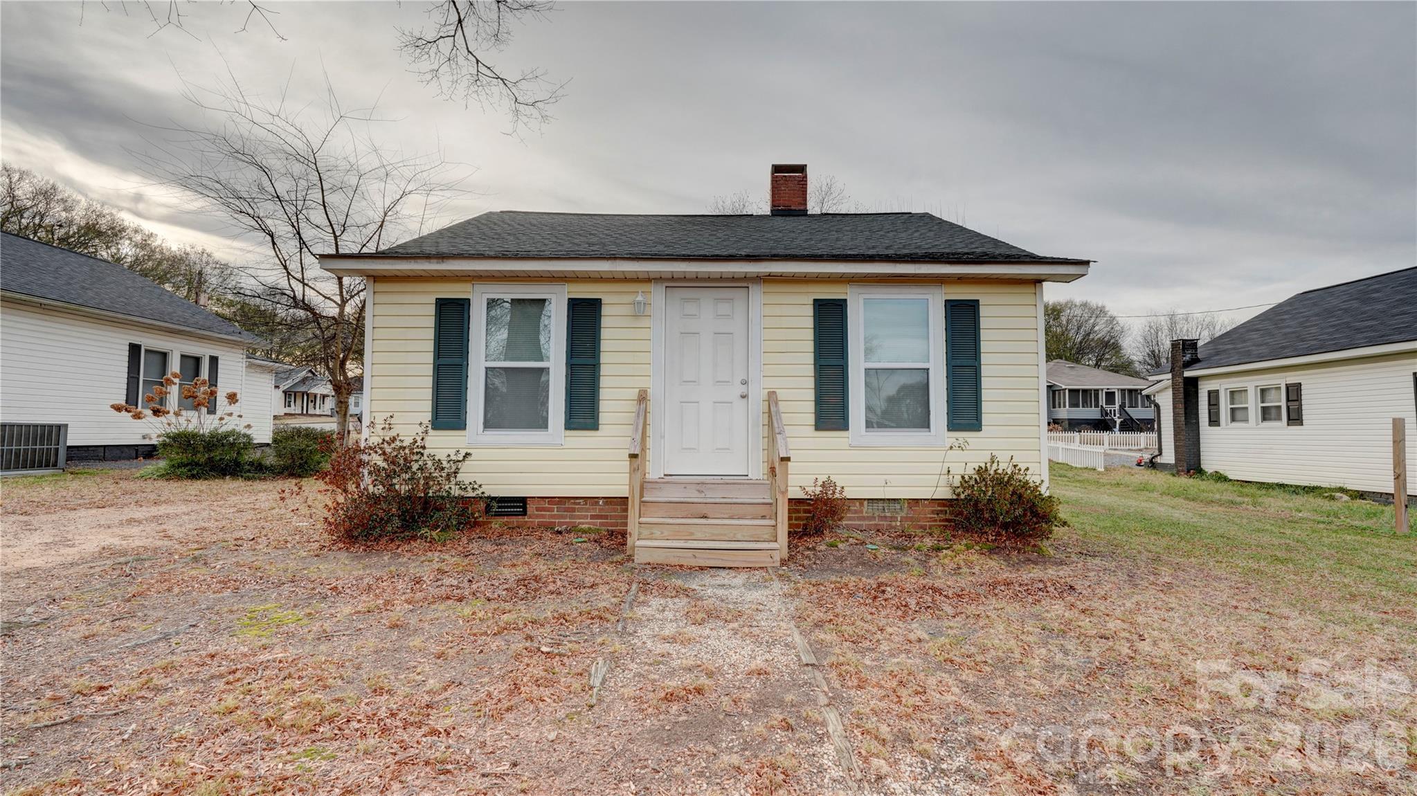 1003 N Cannon Boulevard — Kannapolis