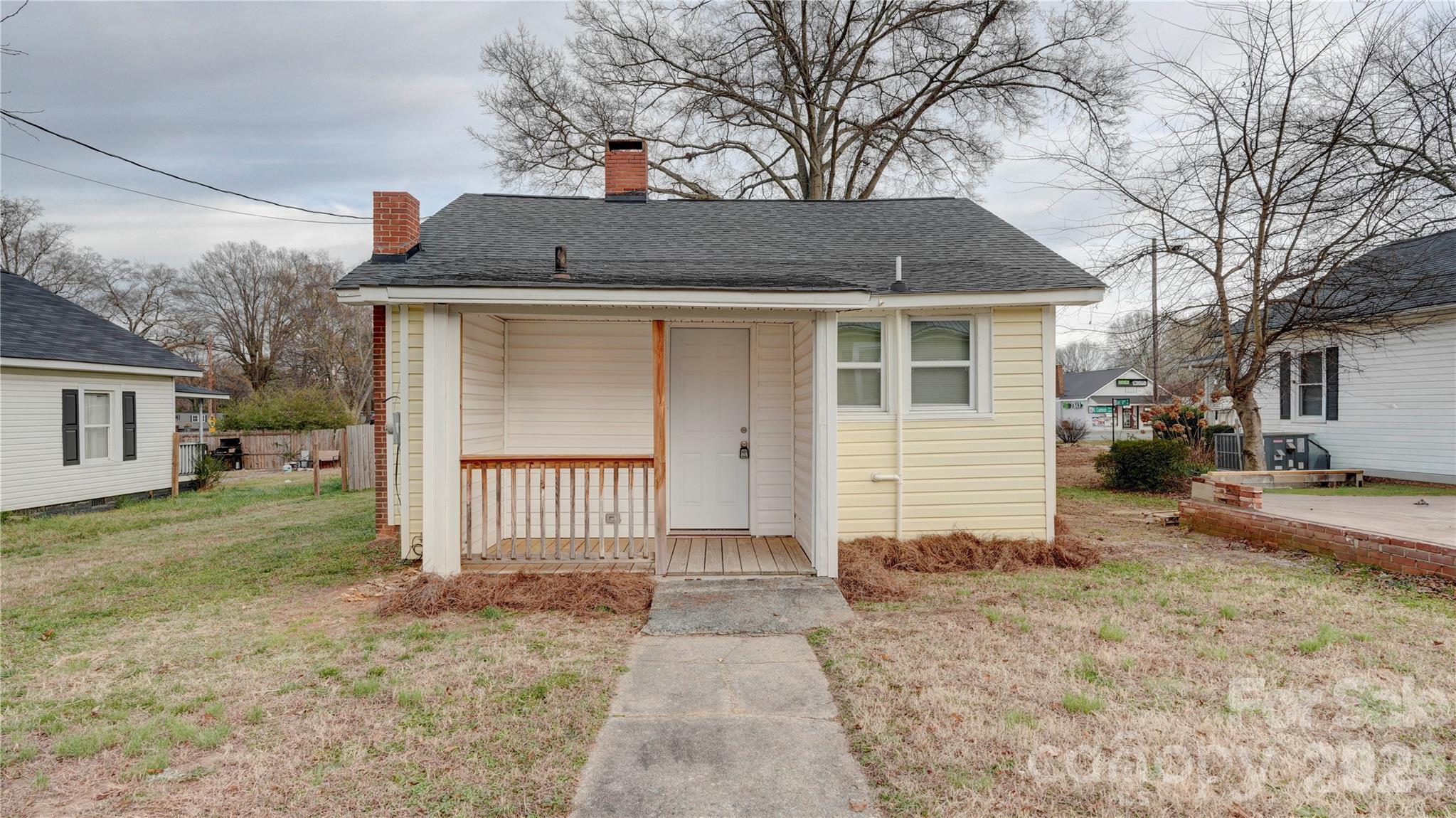 1003 N Cannon Boulevard — Kannapolis
