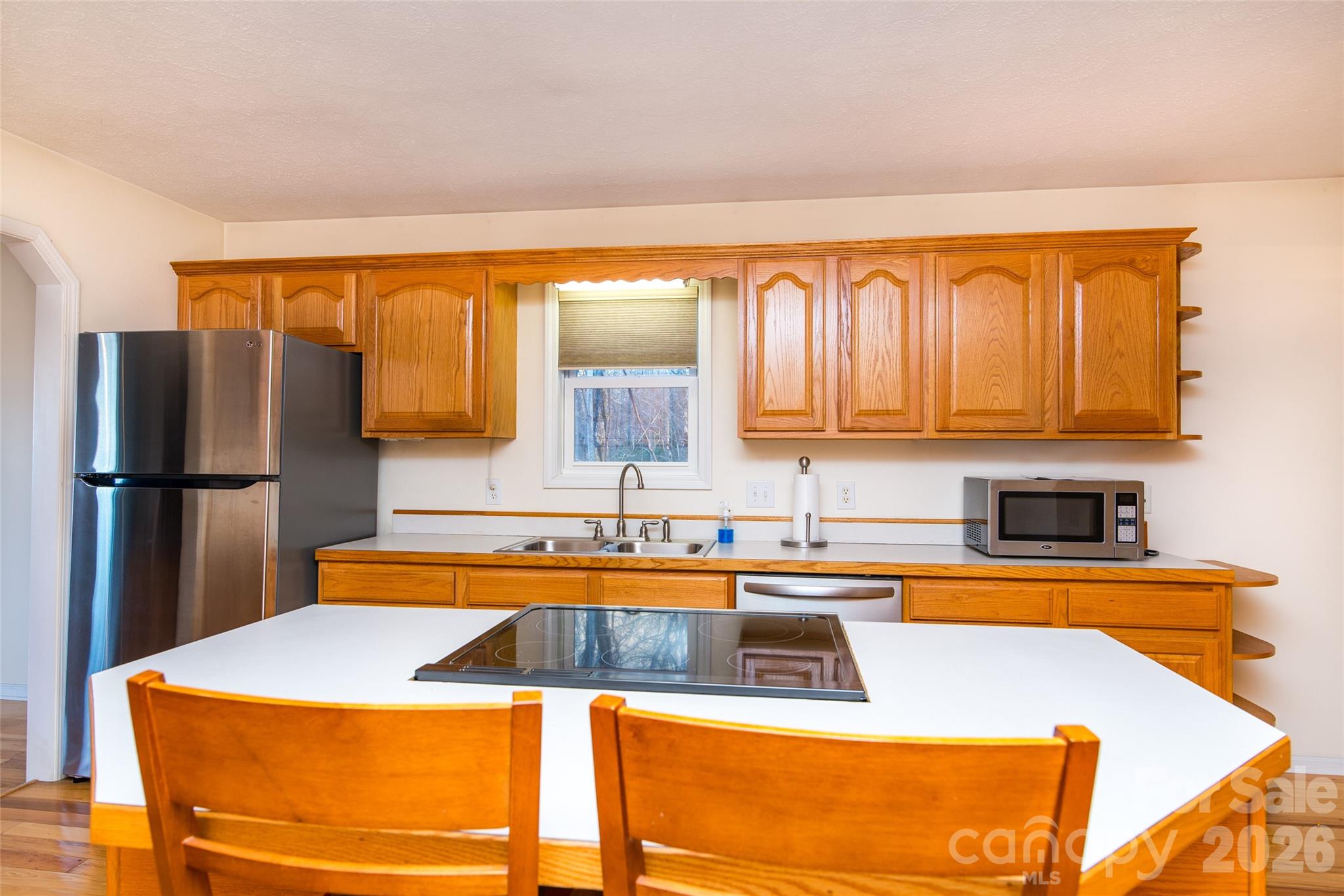 194 Ridgeview Drive — Whittier