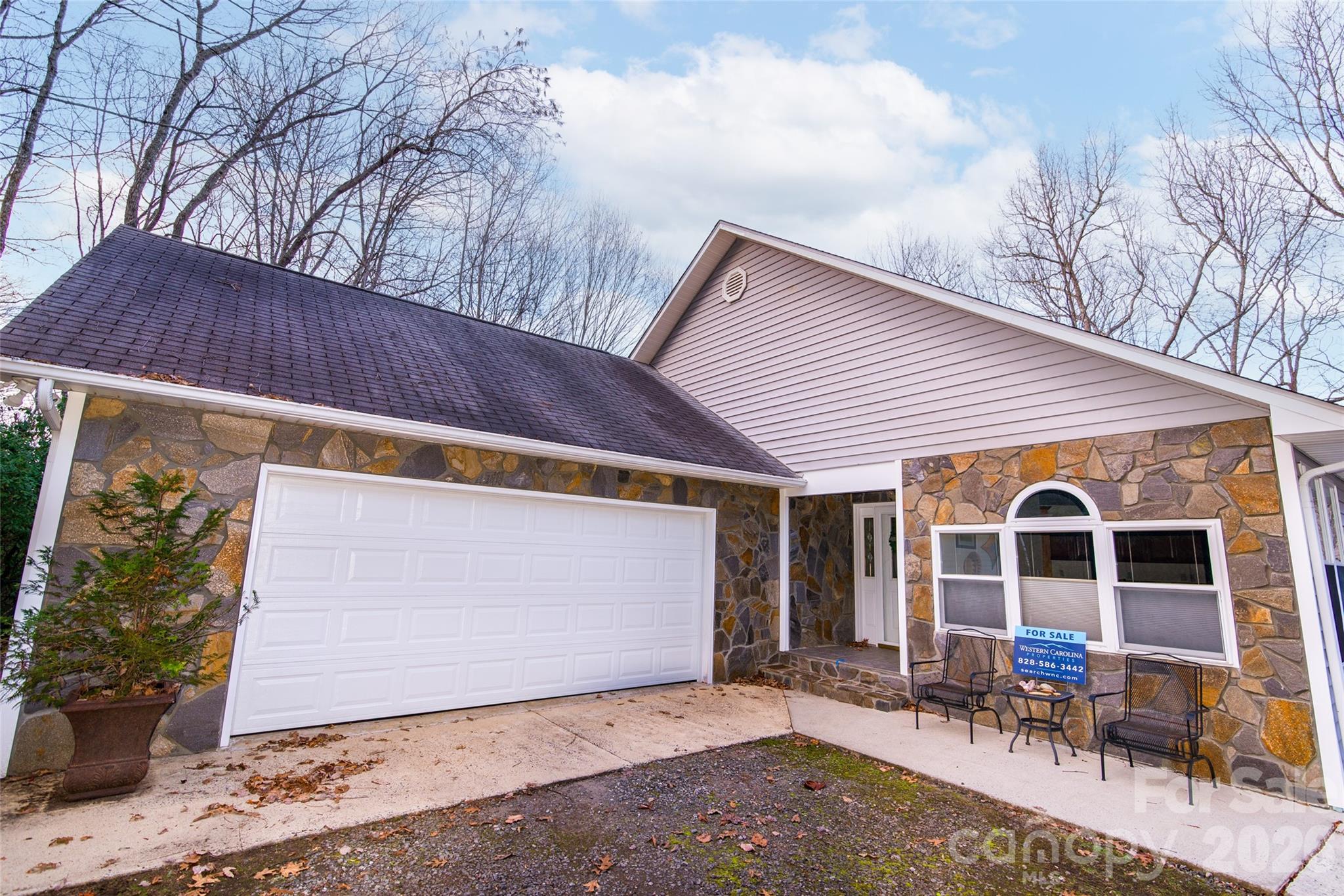 194 Ridgeview Drive — Whittier