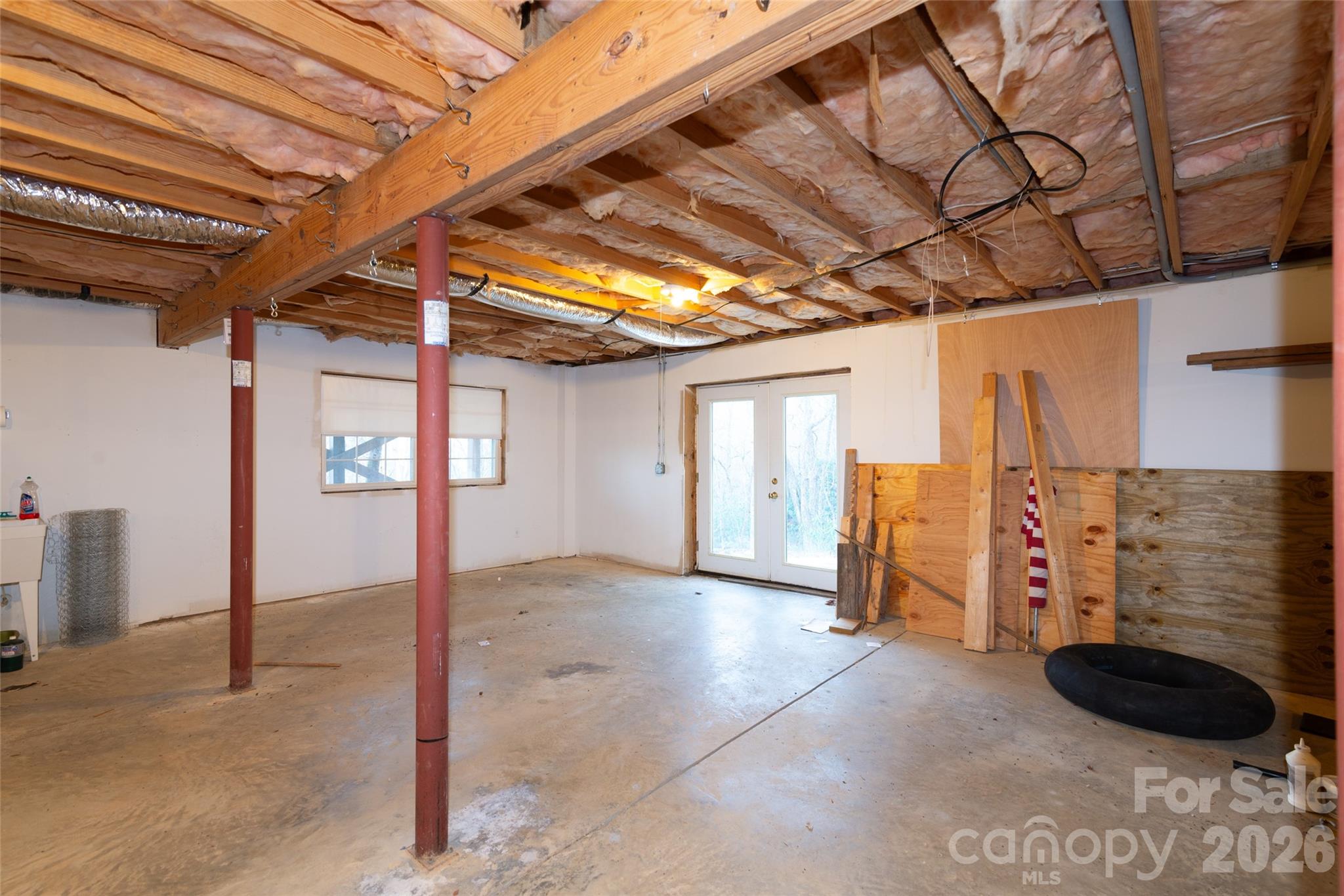 194 Ridgeview Drive — Whittier