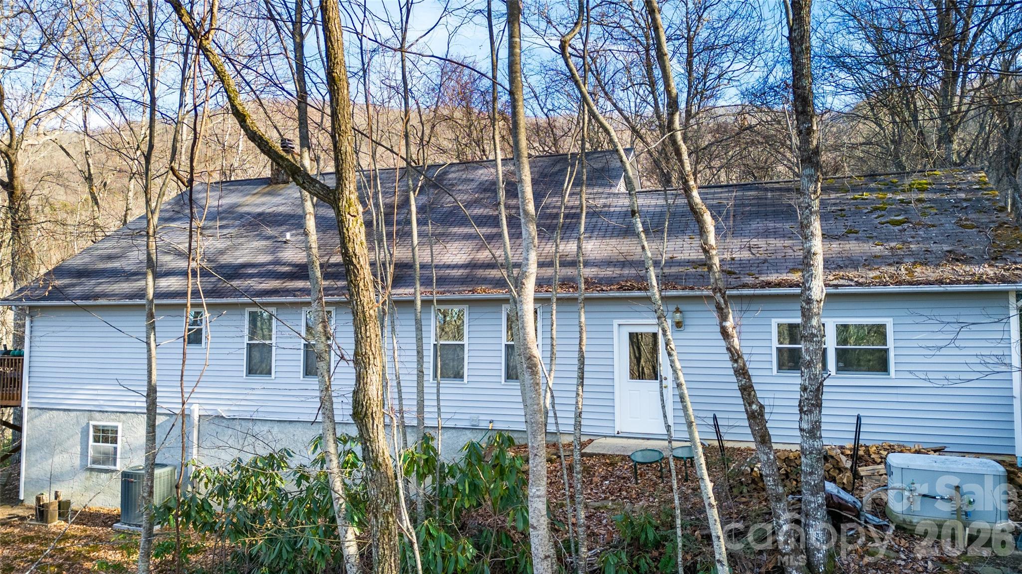 194 Ridgeview Drive — Whittier