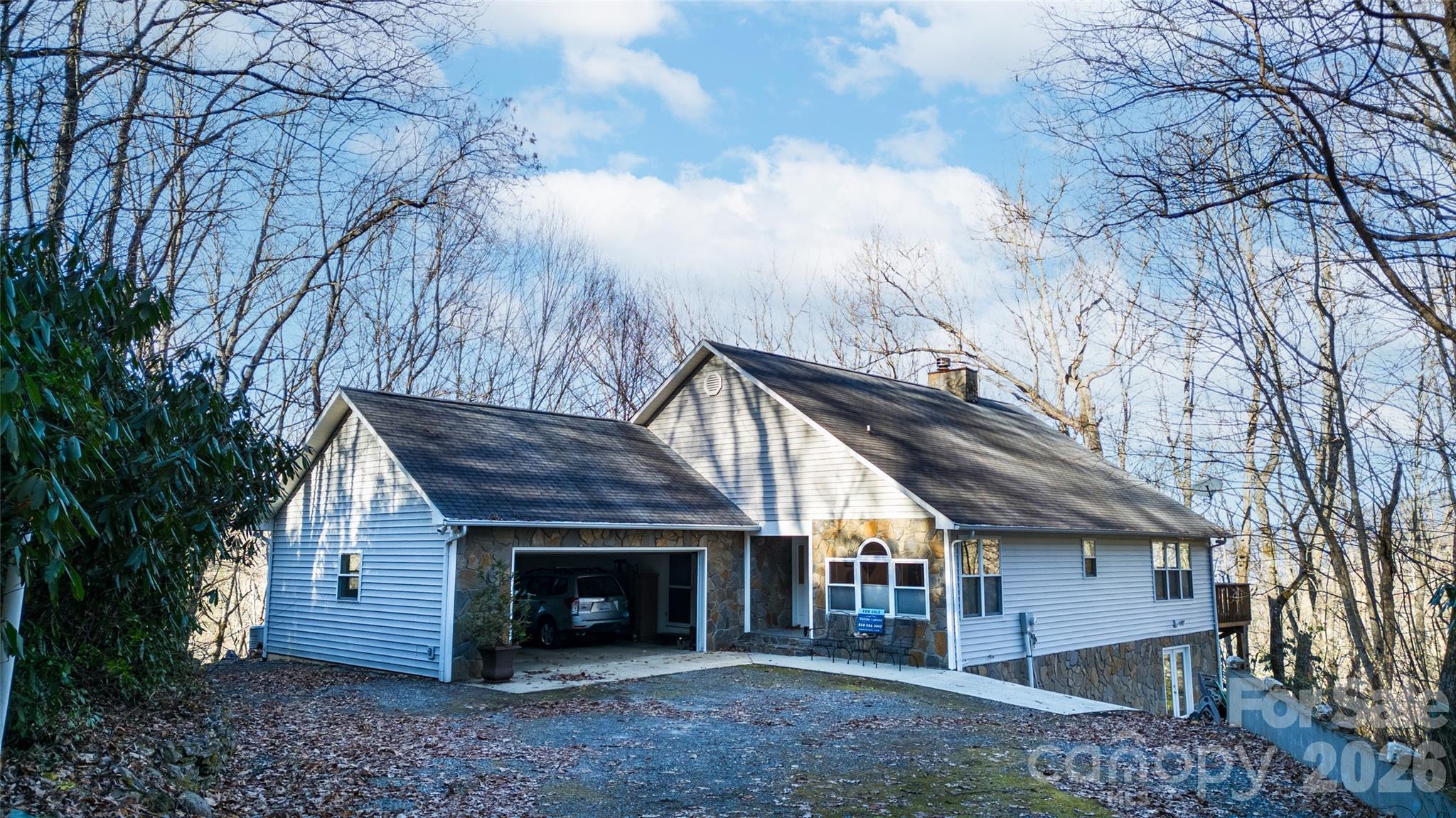 194 Ridgeview Drive — Whittier