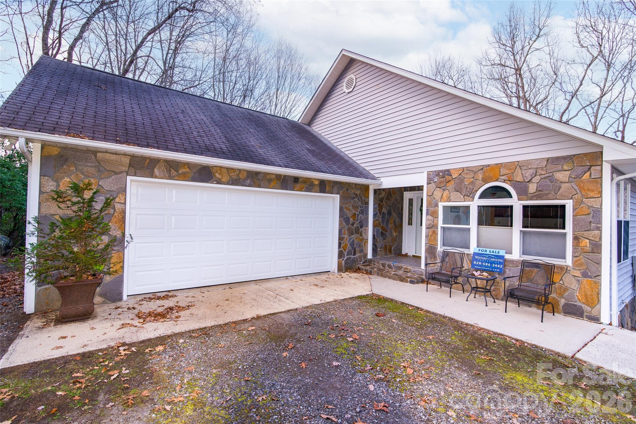 194 Ridgeview Drive — Whittier