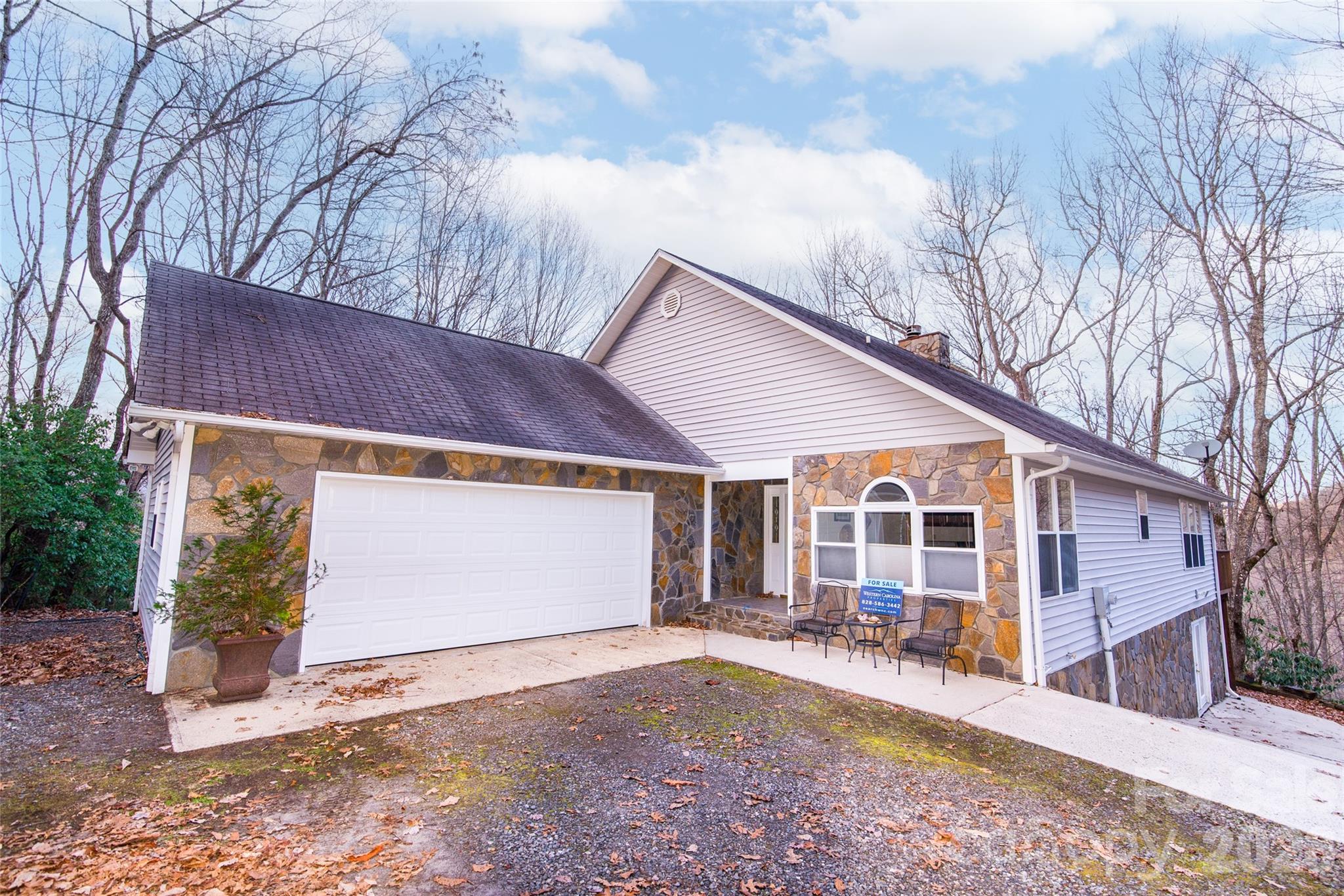 194 Ridgeview Drive — Whittier