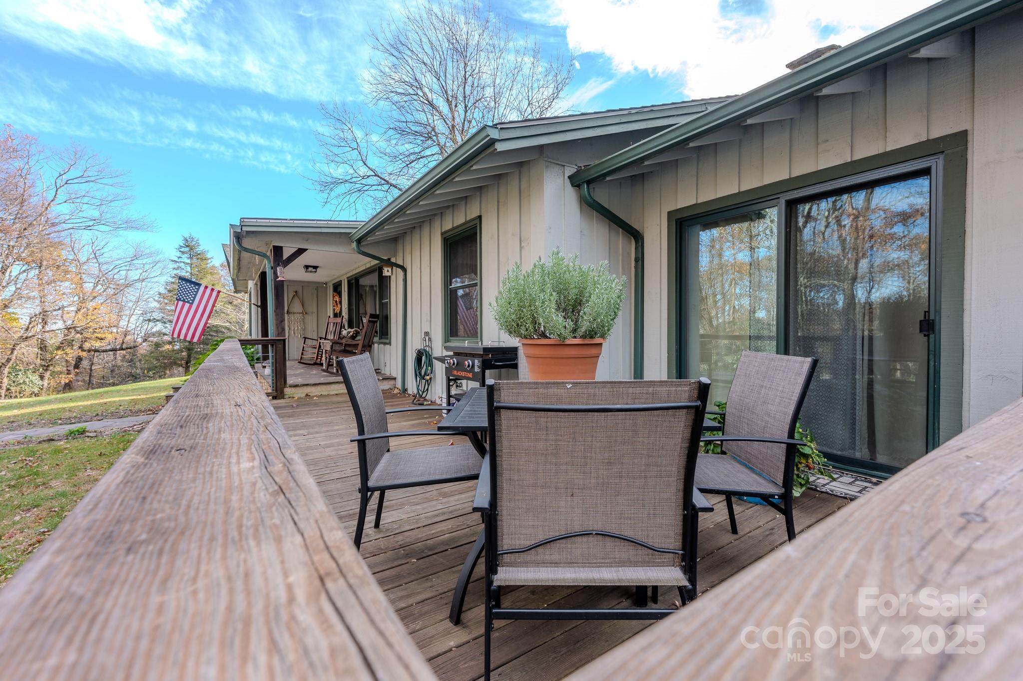 127 Reid Queen Drive — Little Switzerland