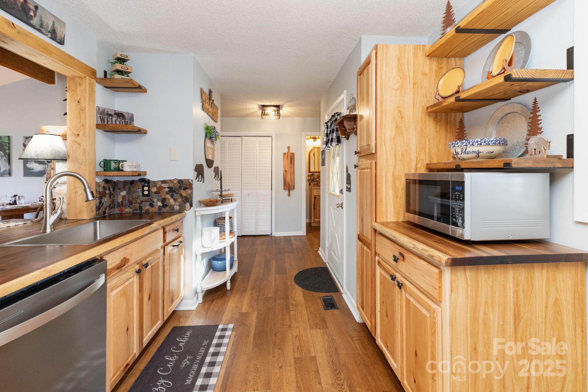 34 Oakridge Drive — Maggie Valley