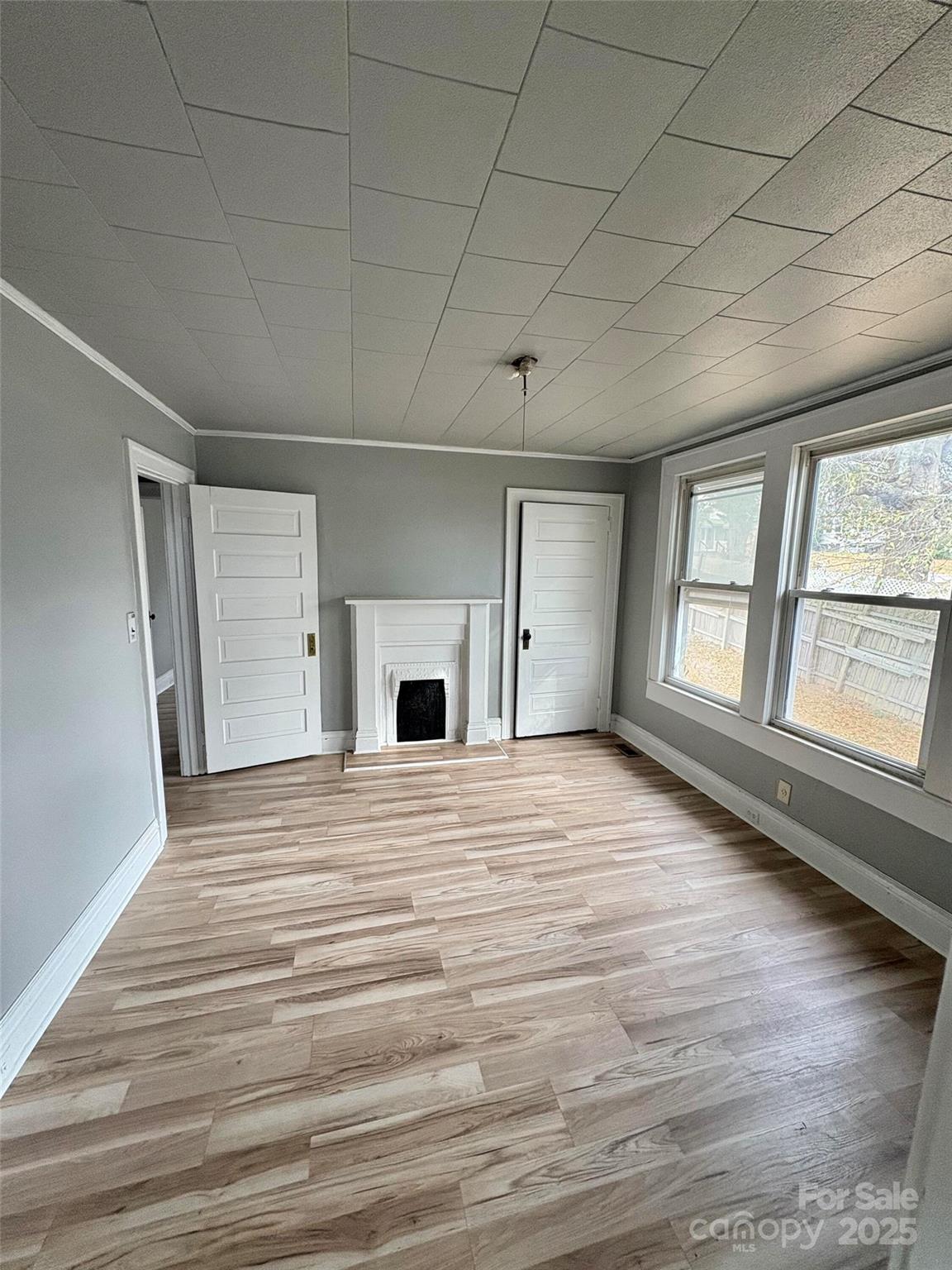 8 Maple Street — Great Falls