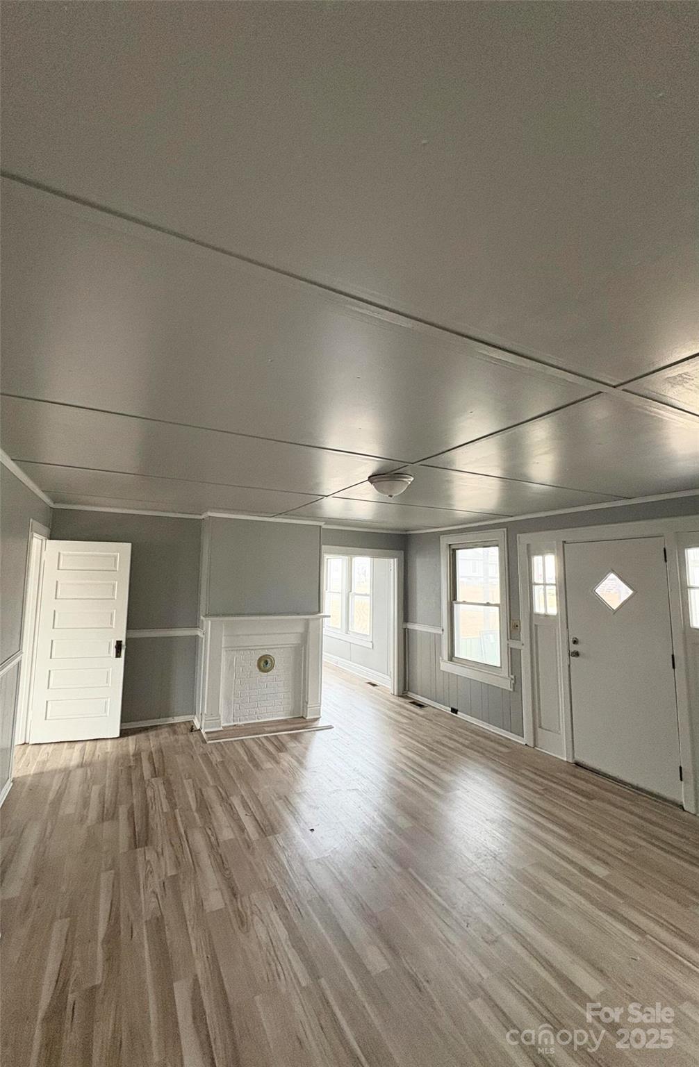 8 Maple Street — Great Falls