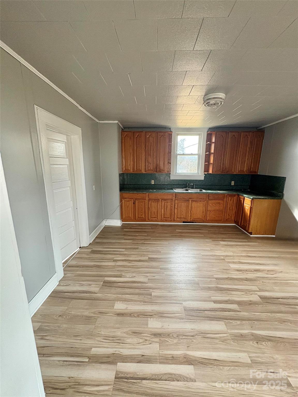8 Maple Street — Great Falls
