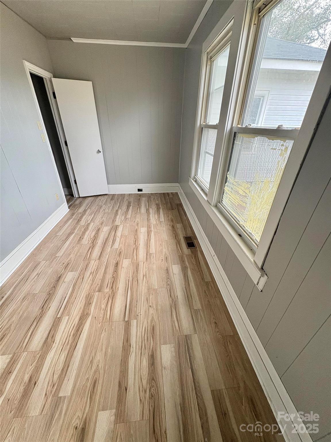 8 Maple Street — Great Falls