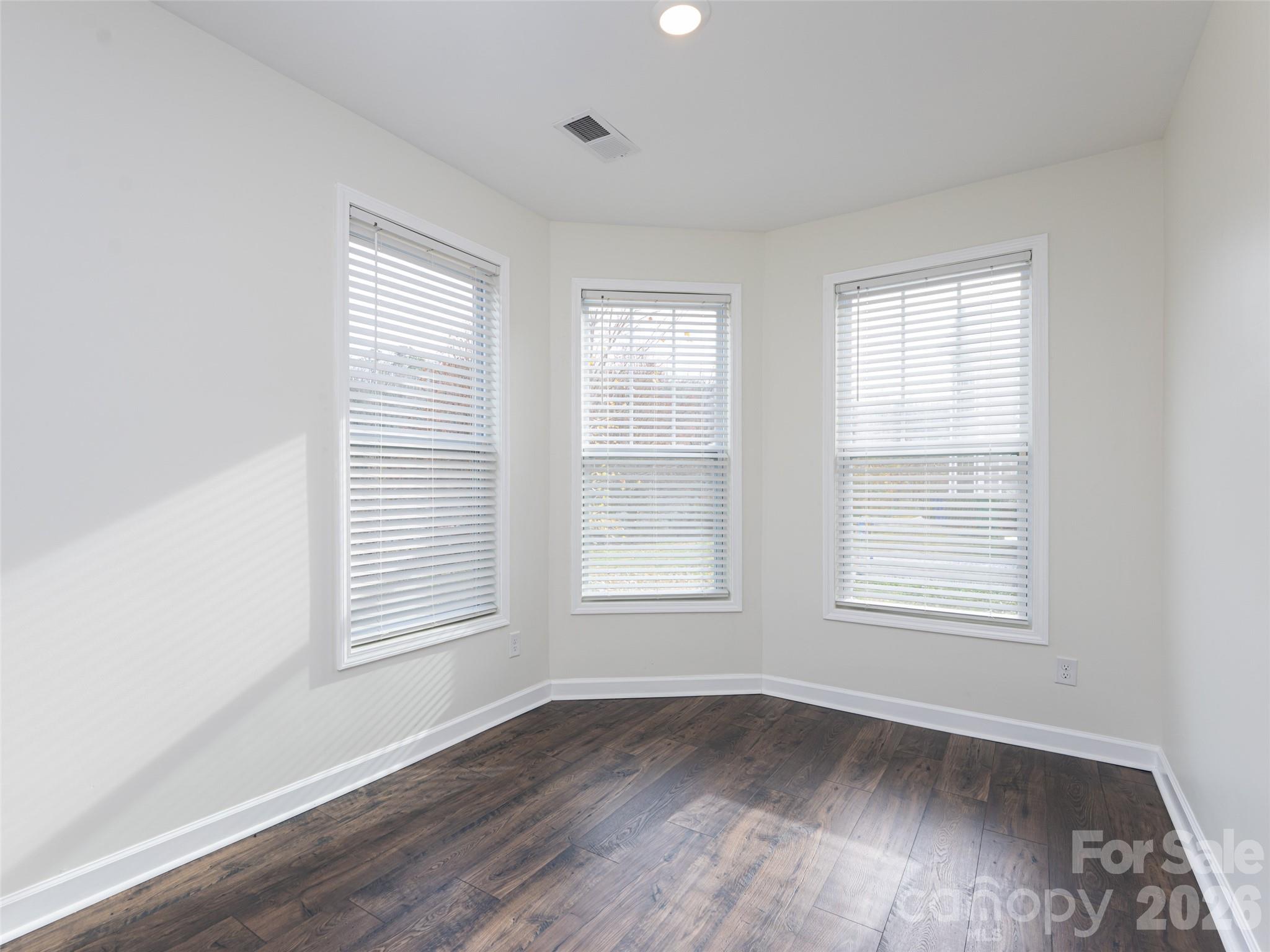610 Santa Clara Drive — Asheville