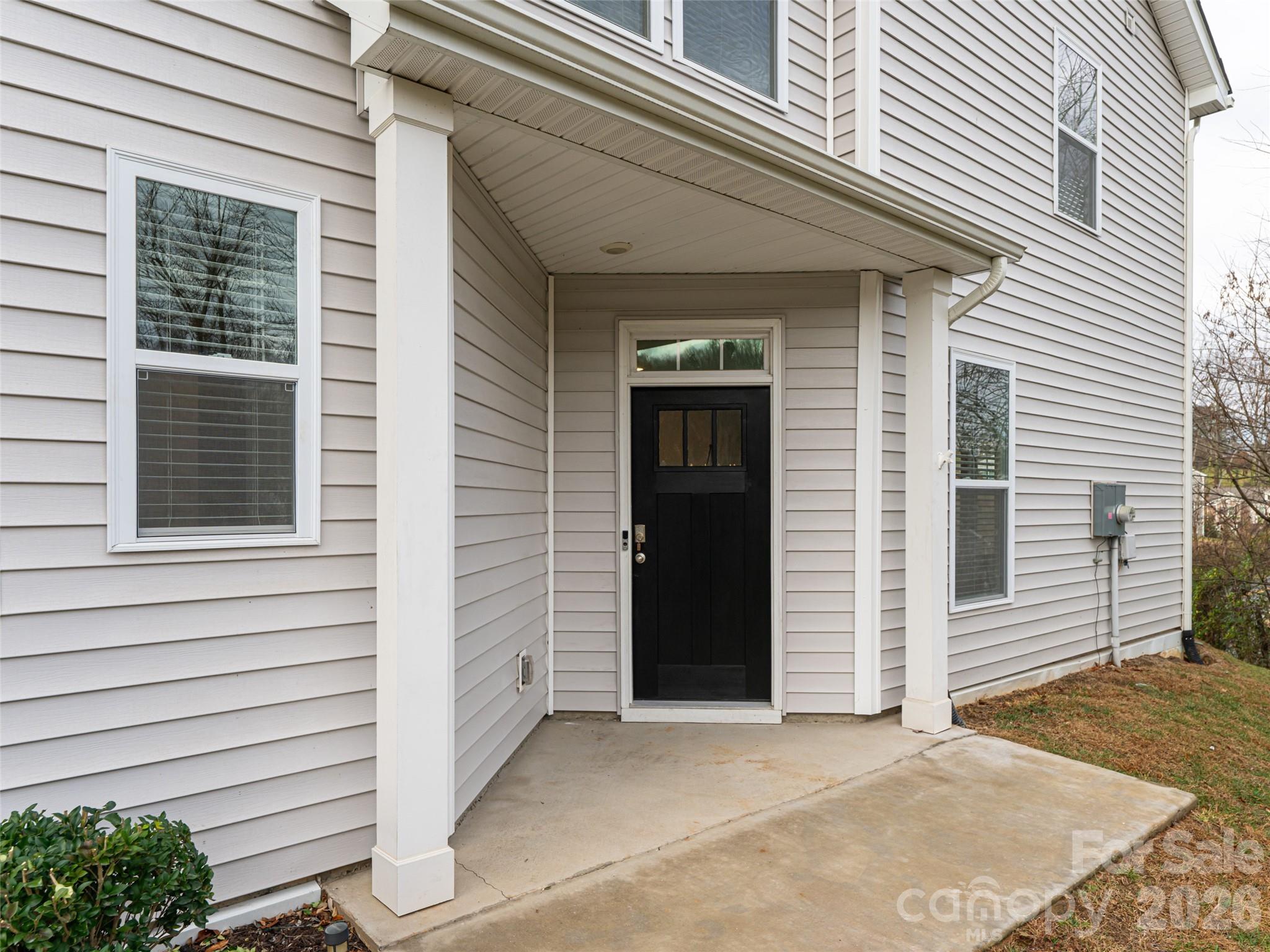 610 Santa Clara Drive — Asheville