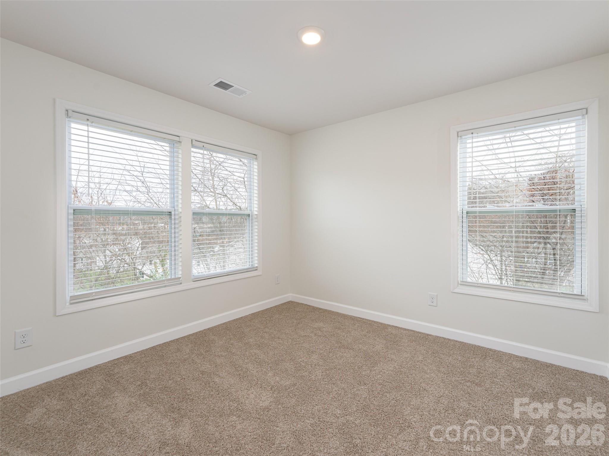 610 Santa Clara Drive — Asheville