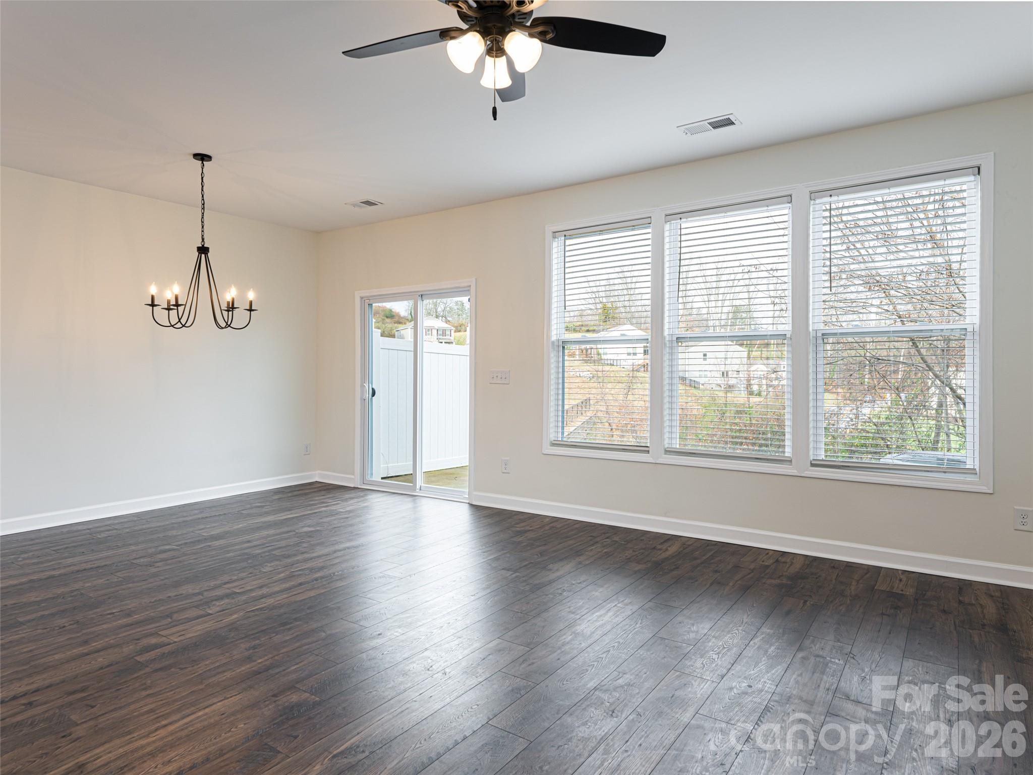 610 Santa Clara Drive — Asheville