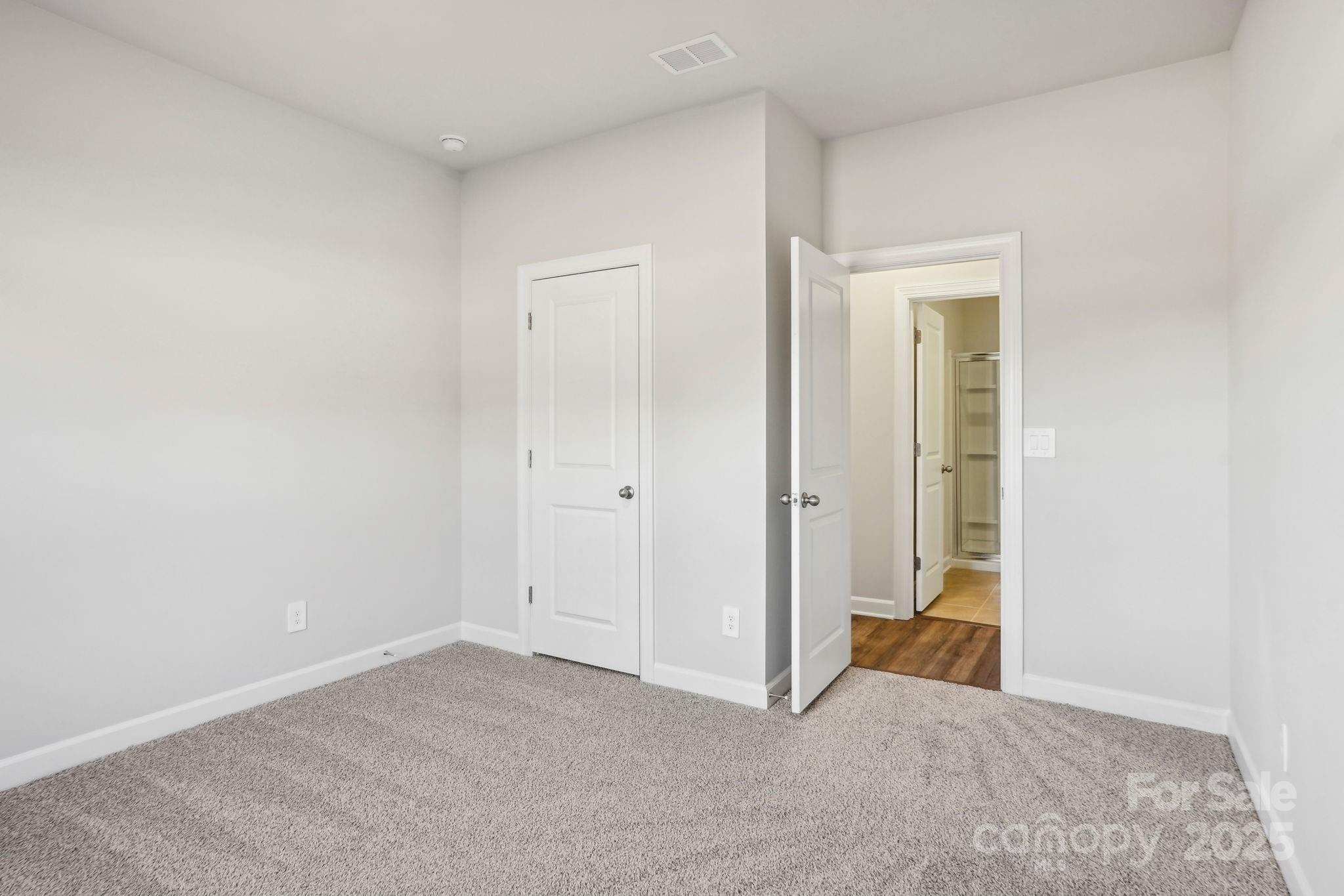 5033 Poplin Valley — Cherryville
