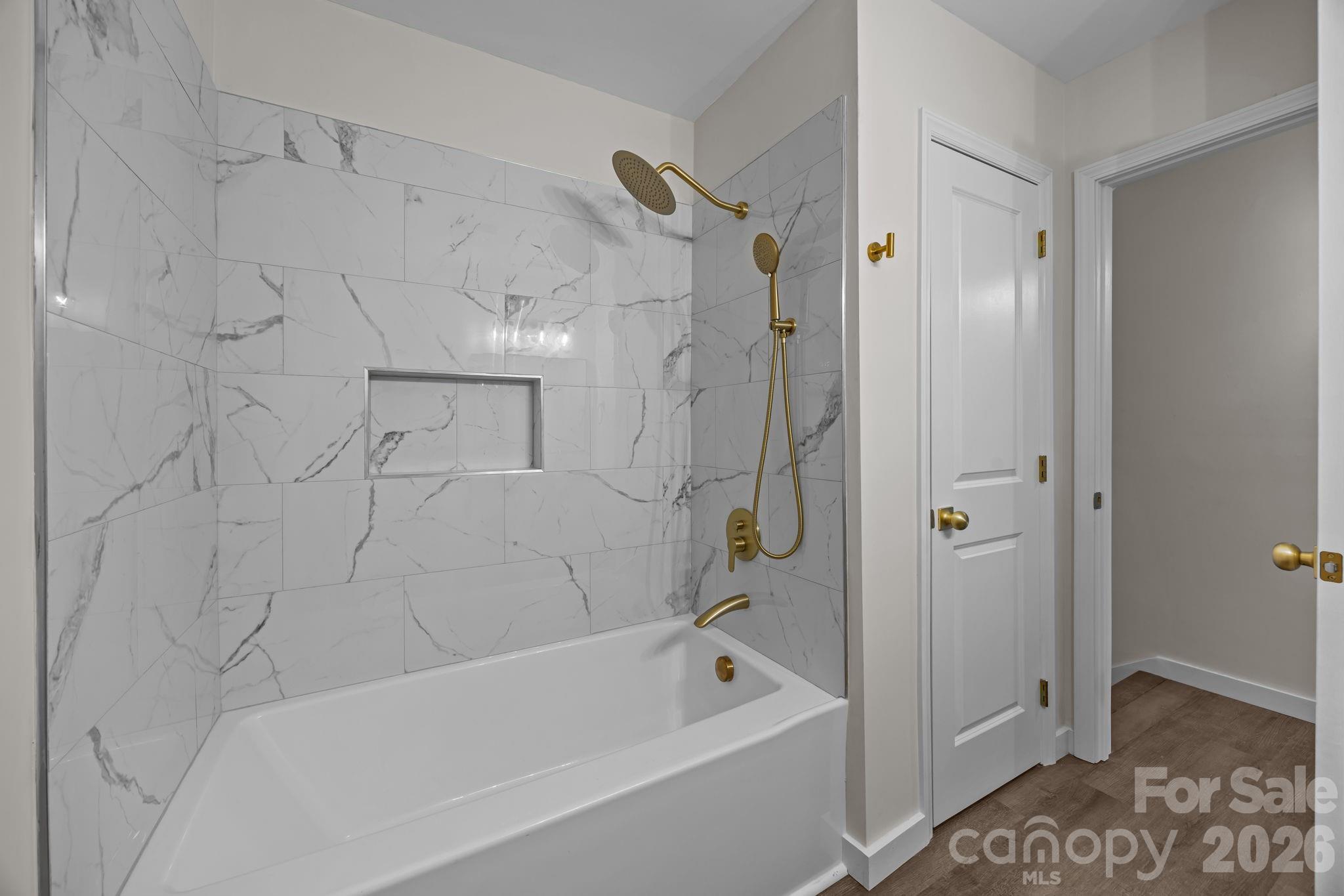5324 Cheval Place — Charlotte