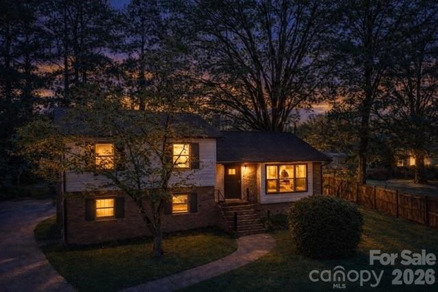 5324 Cheval Place — Charlotte