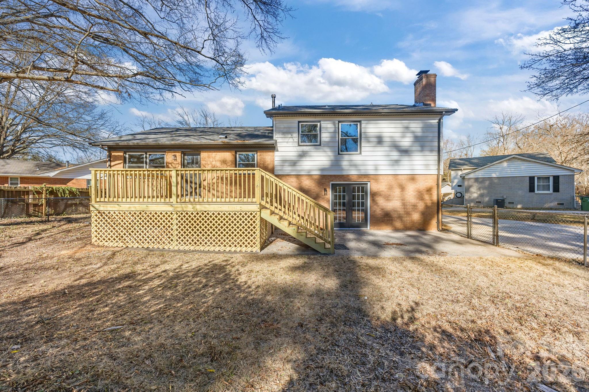 5324 Cheval Place — Charlotte