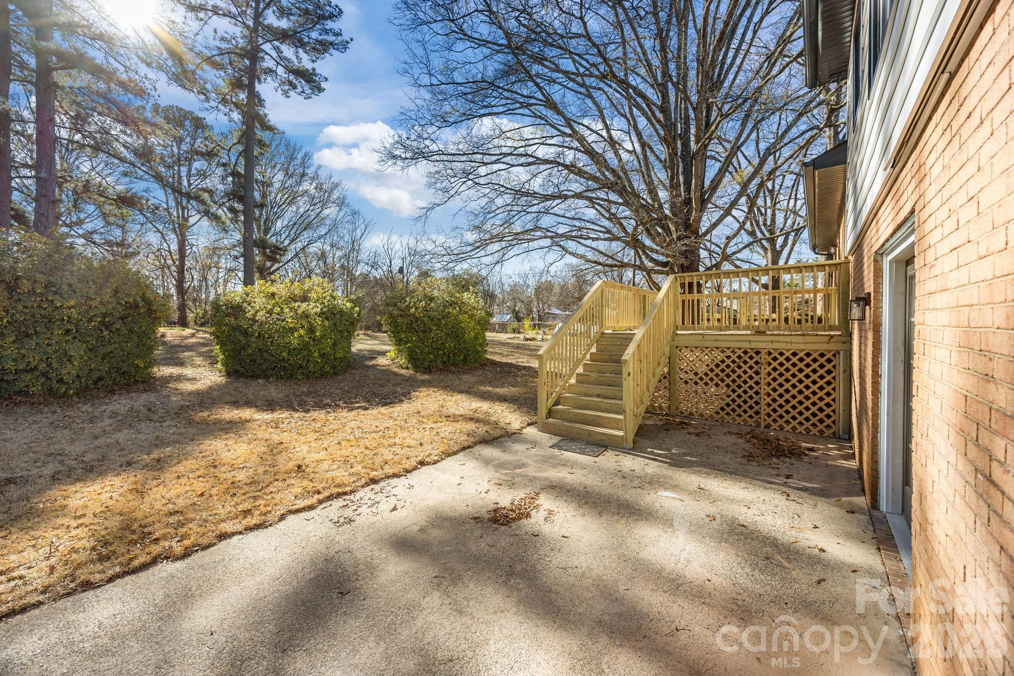 5324 Cheval Place — Charlotte