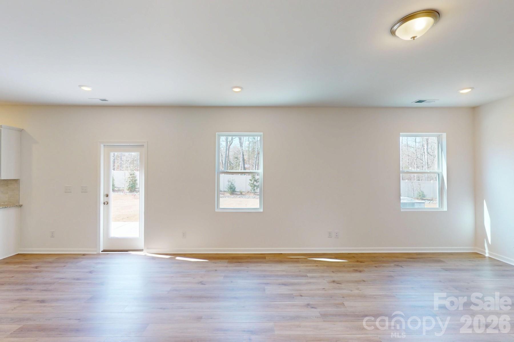 500 Willoughby Park Drive — Monroe