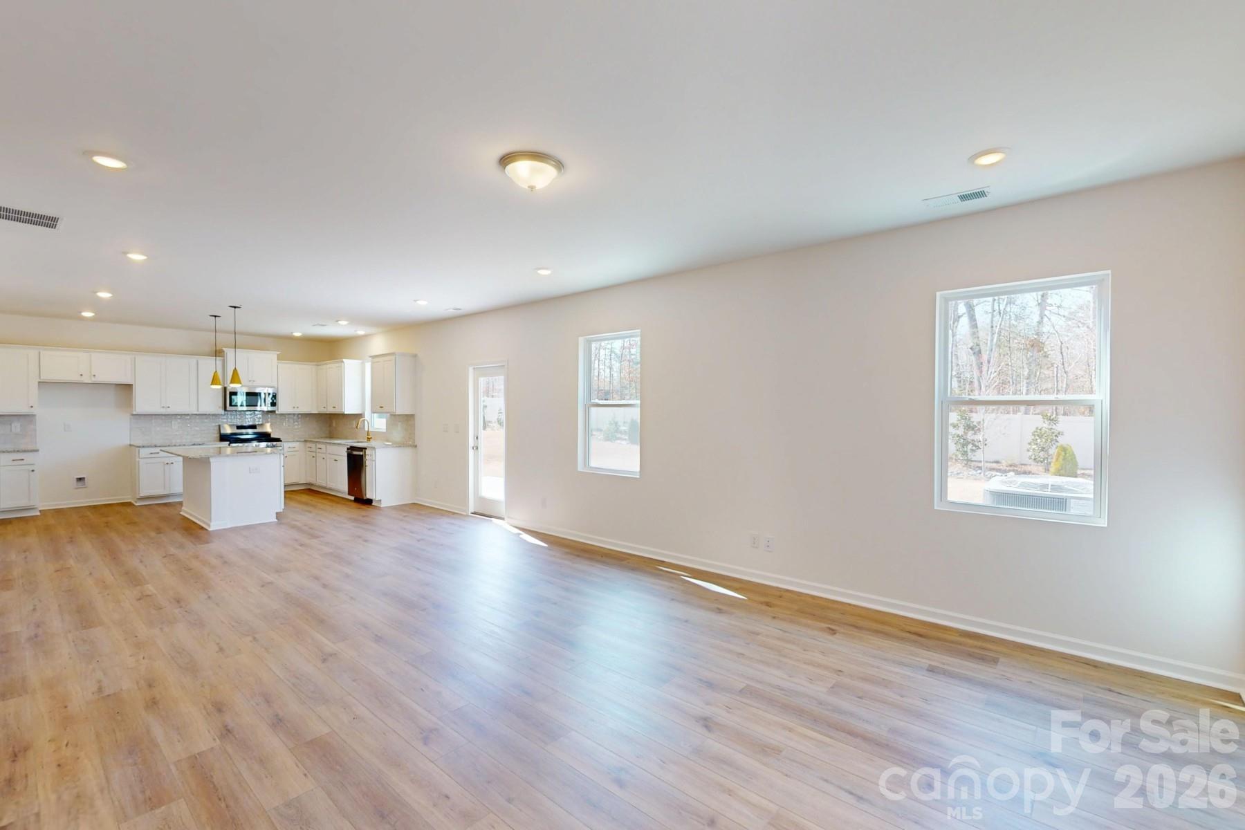 500 Willoughby Park Drive — Monroe