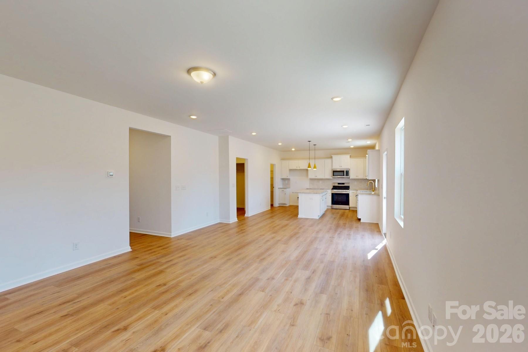 500 Willoughby Park Drive — Monroe