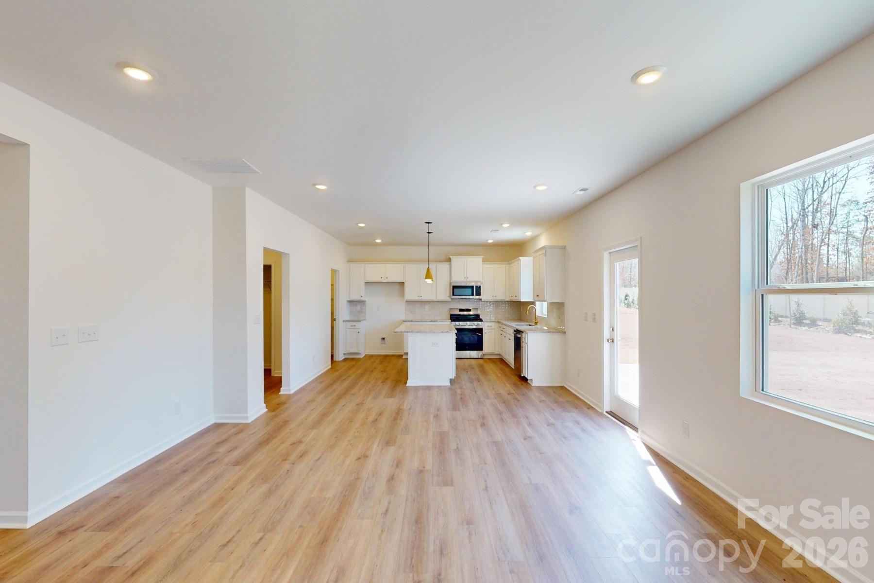 500 Willoughby Park Drive — Monroe