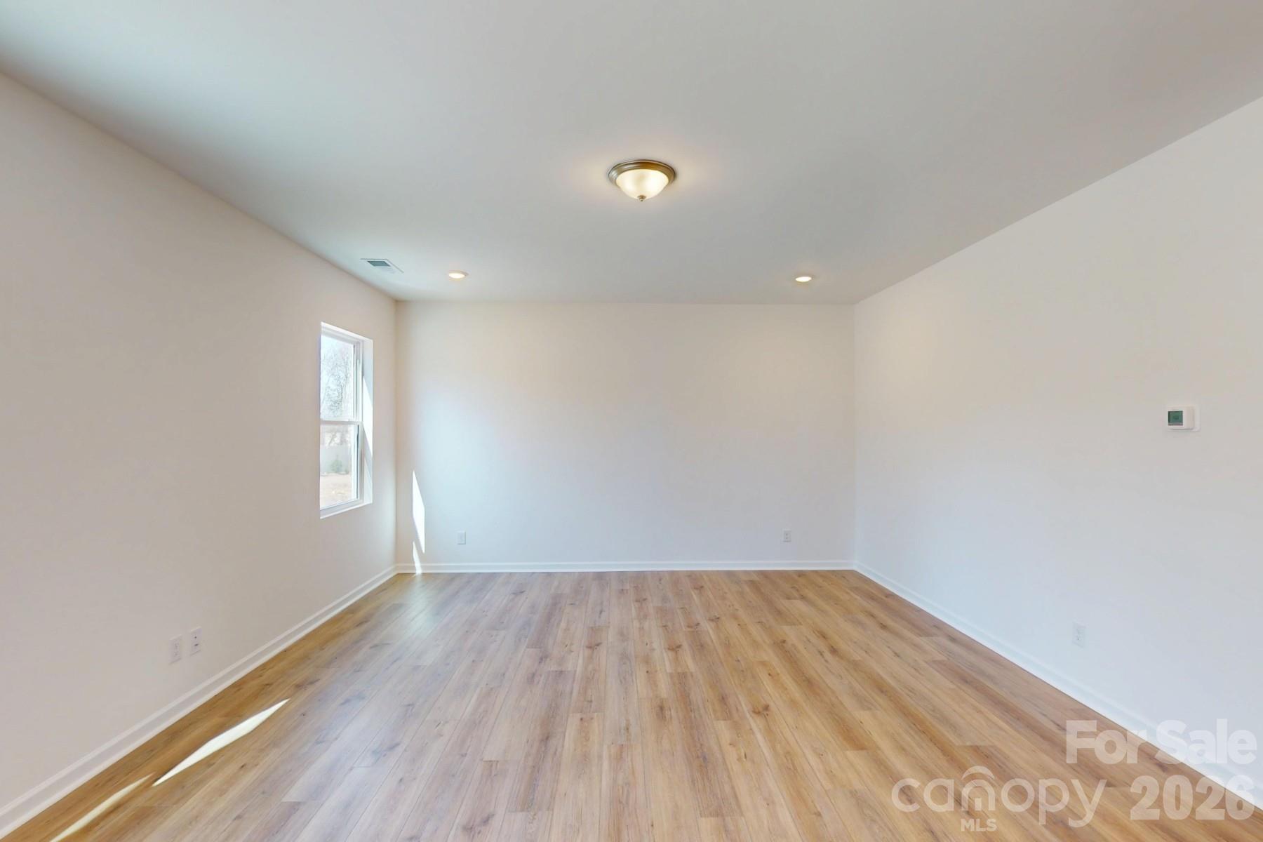 500 Willoughby Park Drive — Monroe