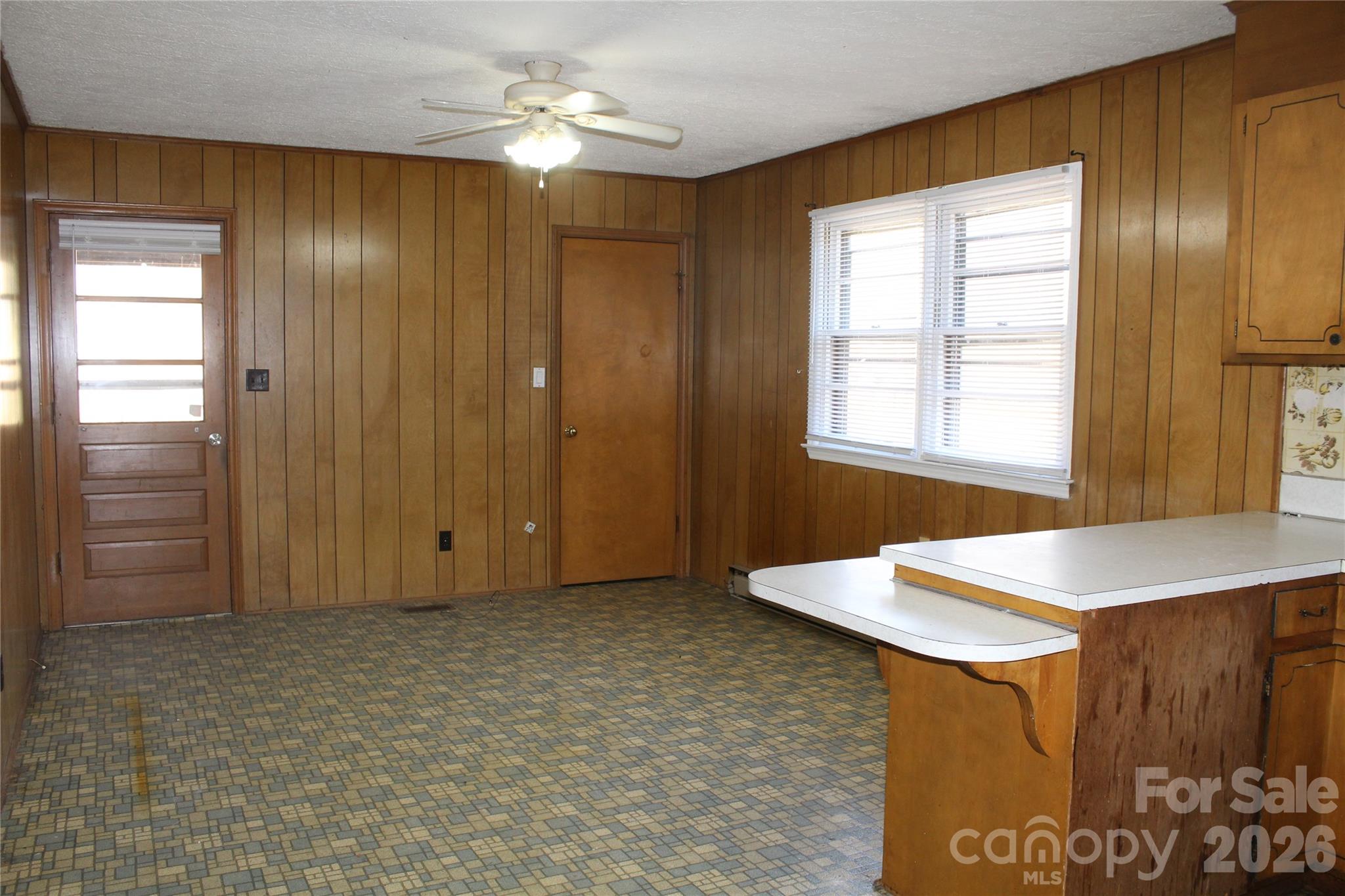 1156 Oak Forest Drive — Morganton