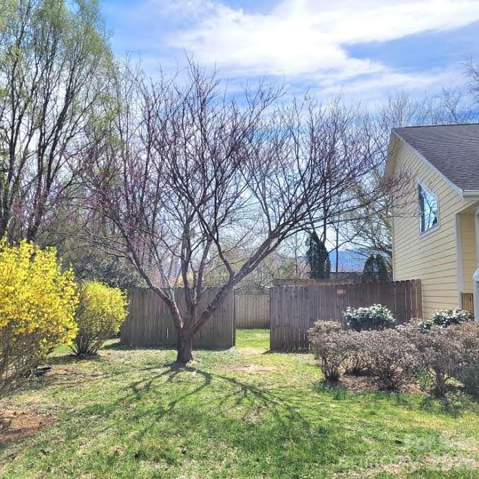 35 Cotton Creek Circle — Black Mountain