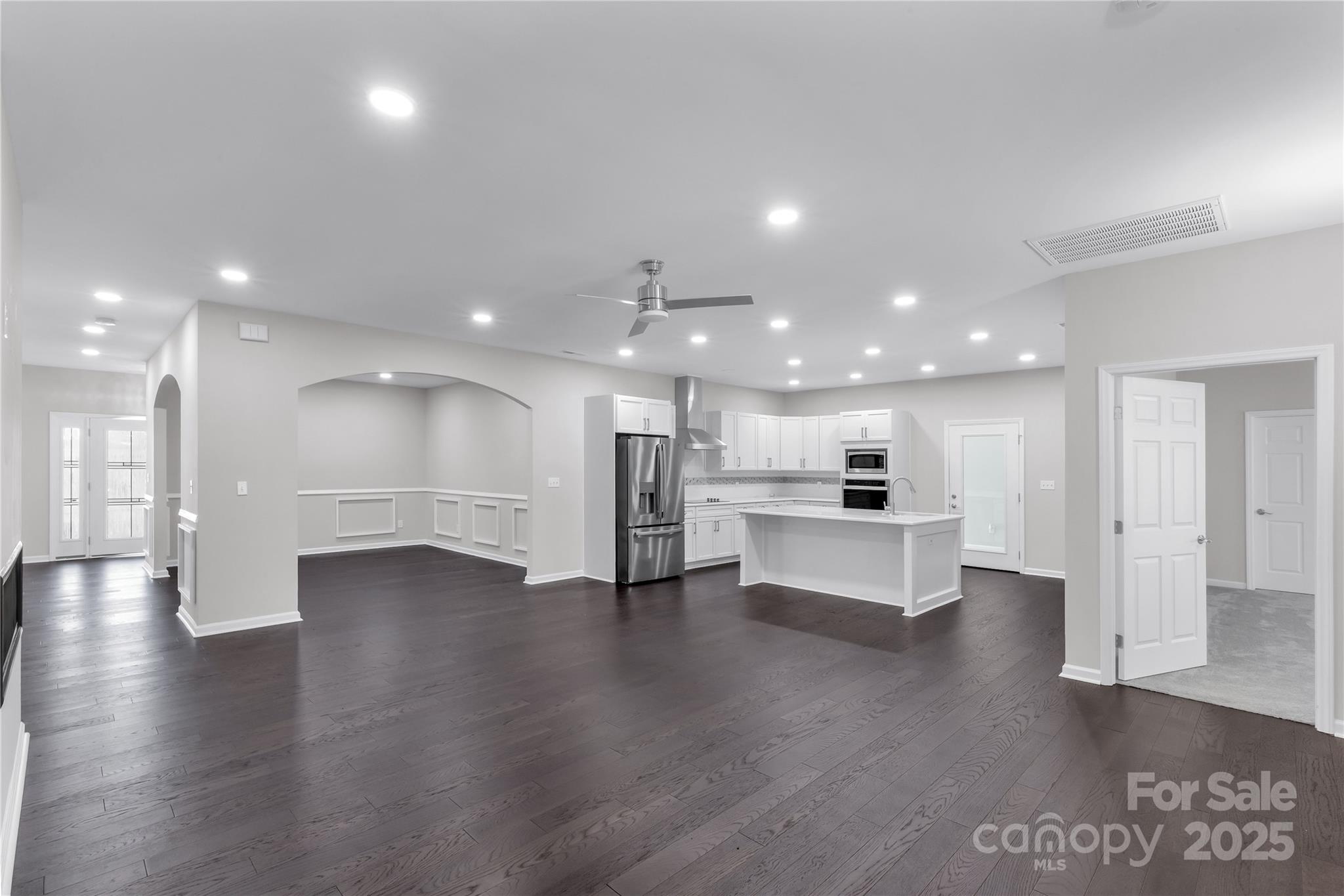11228 Island View Lane — Lancaster