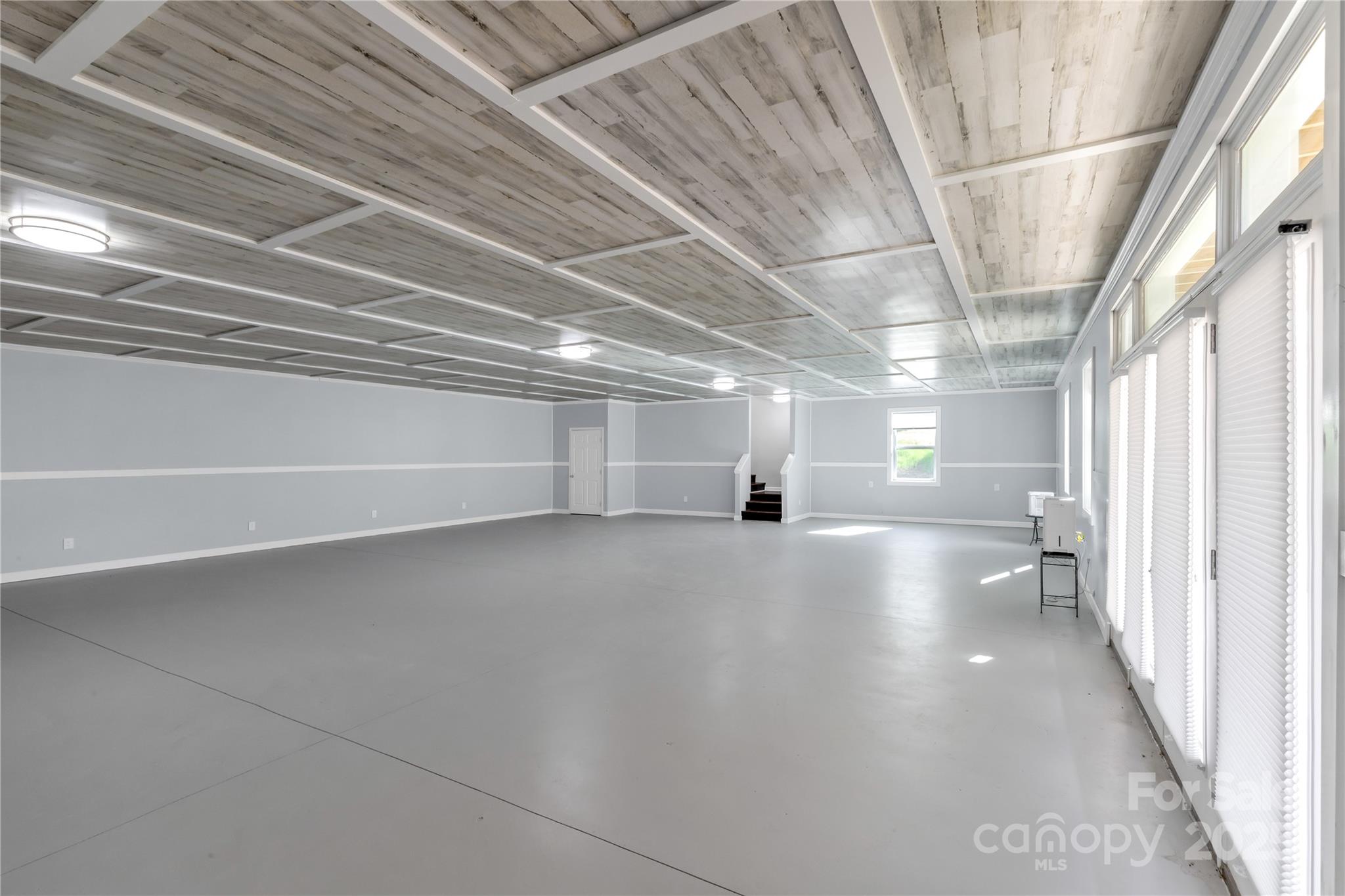 11228 Island View Lane — Lancaster