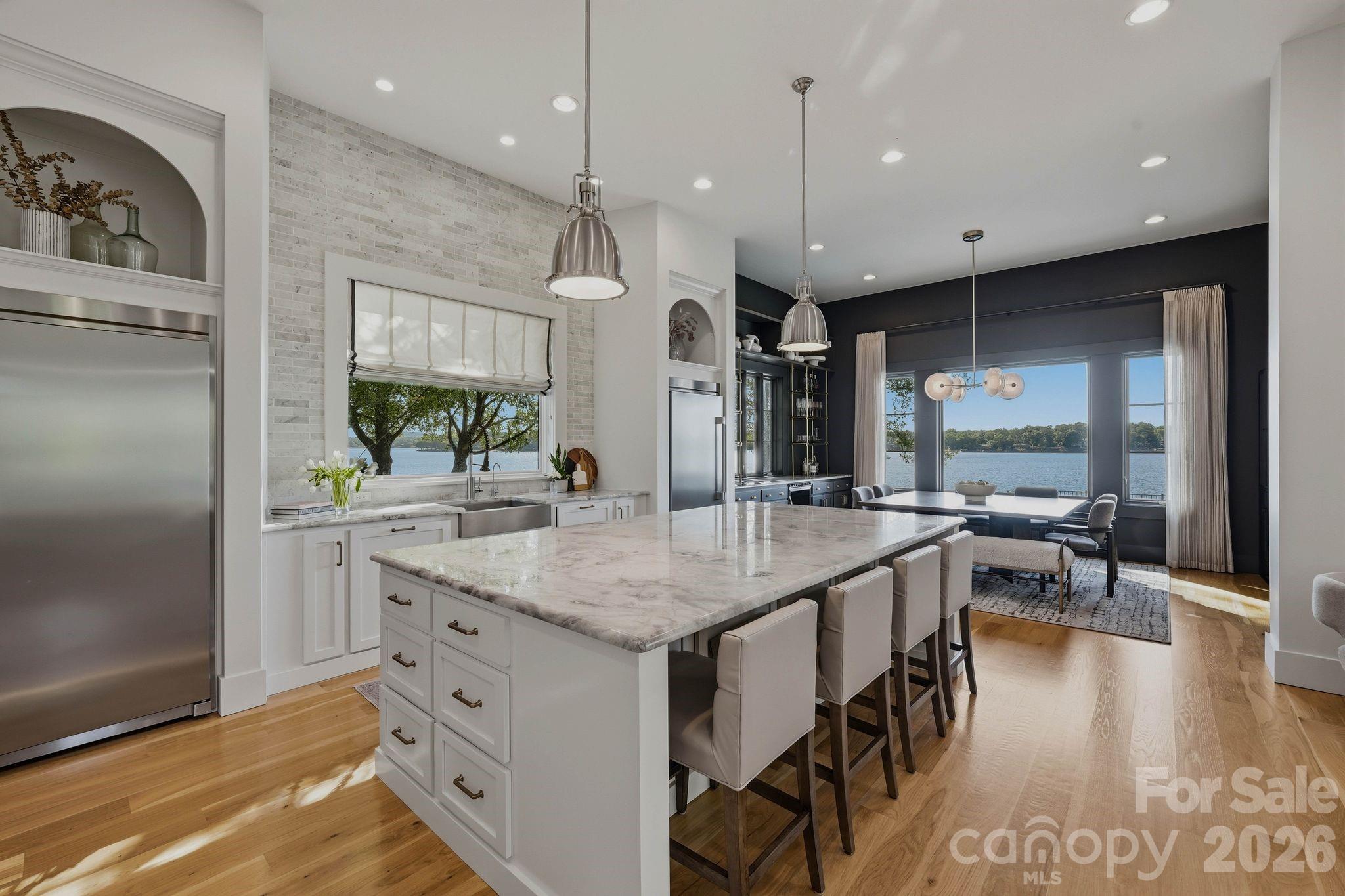 16525 Forest Home Road — Charlotte