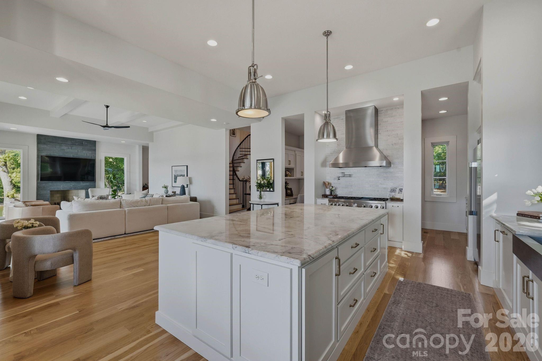 16525 Forest Home Road — Charlotte
