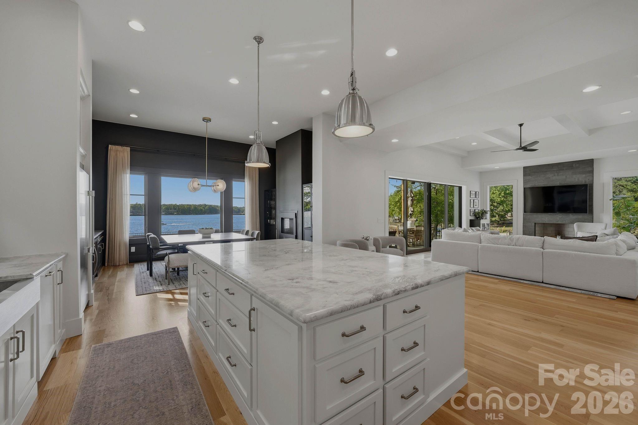 16525 Forest Home Road — Charlotte