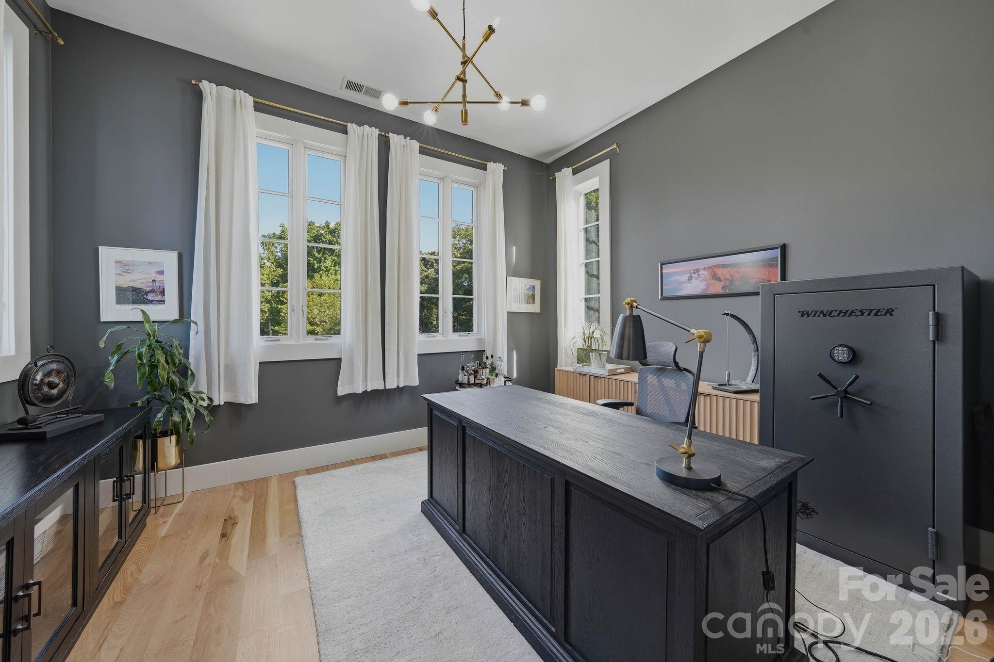 16525 Forest Home Road — Charlotte