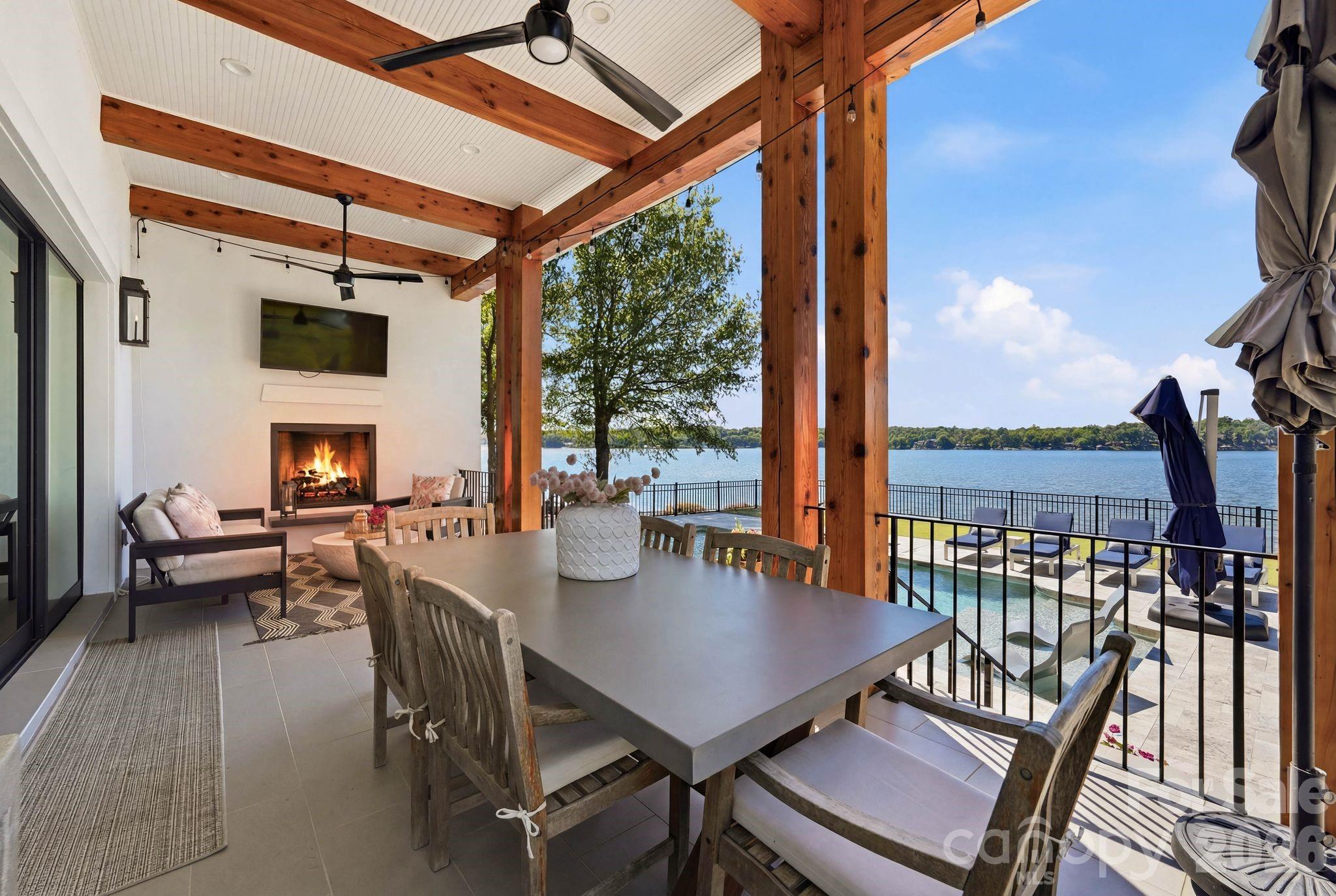 16525 Forest Home Road — Charlotte