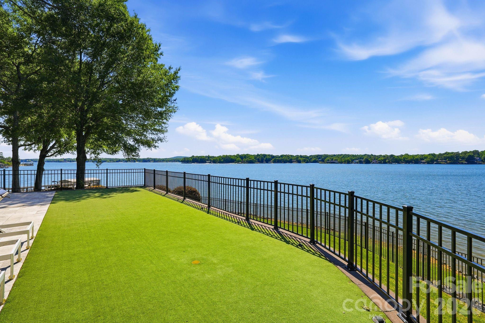 16525 Forest Home Road — Charlotte