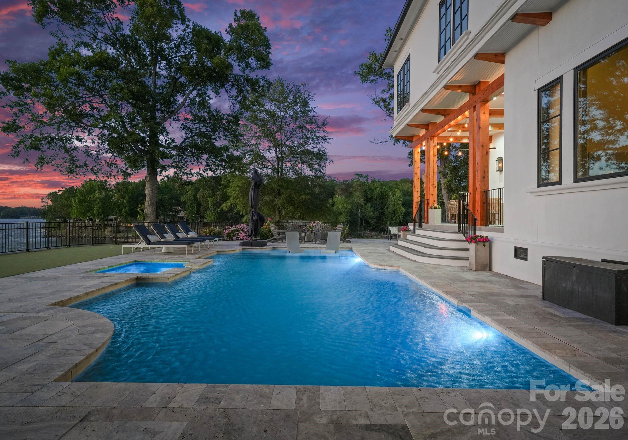 16525 Forest Home Road — Charlotte