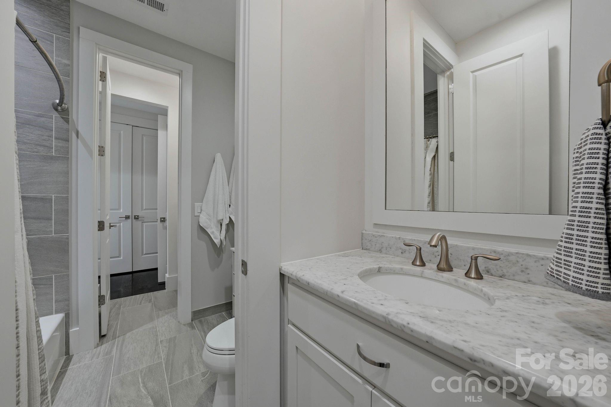 16525 Forest Home Road — Charlotte