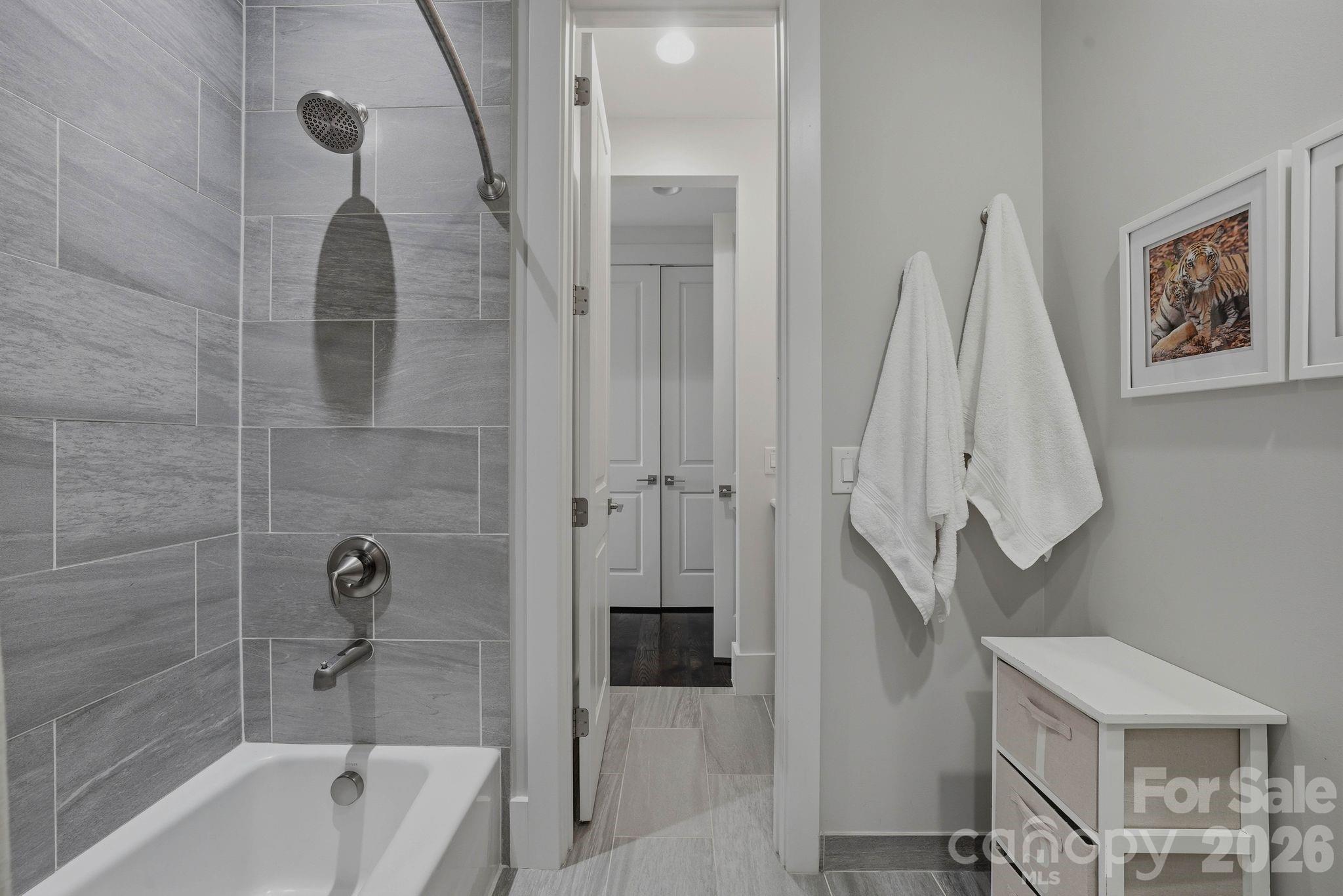 16525 Forest Home Road — Charlotte