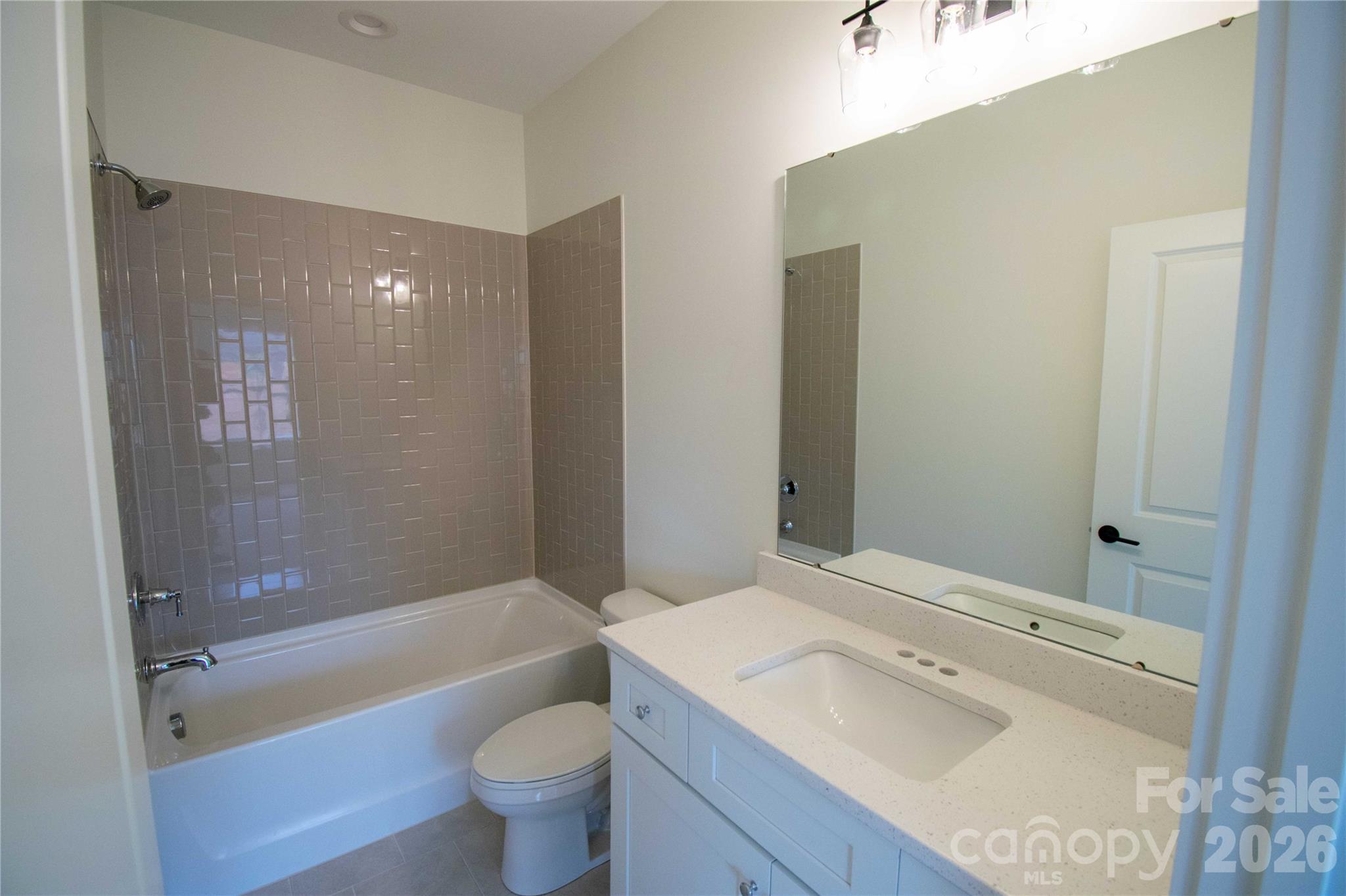 80 42nd Avenue NW #39 — Hickory