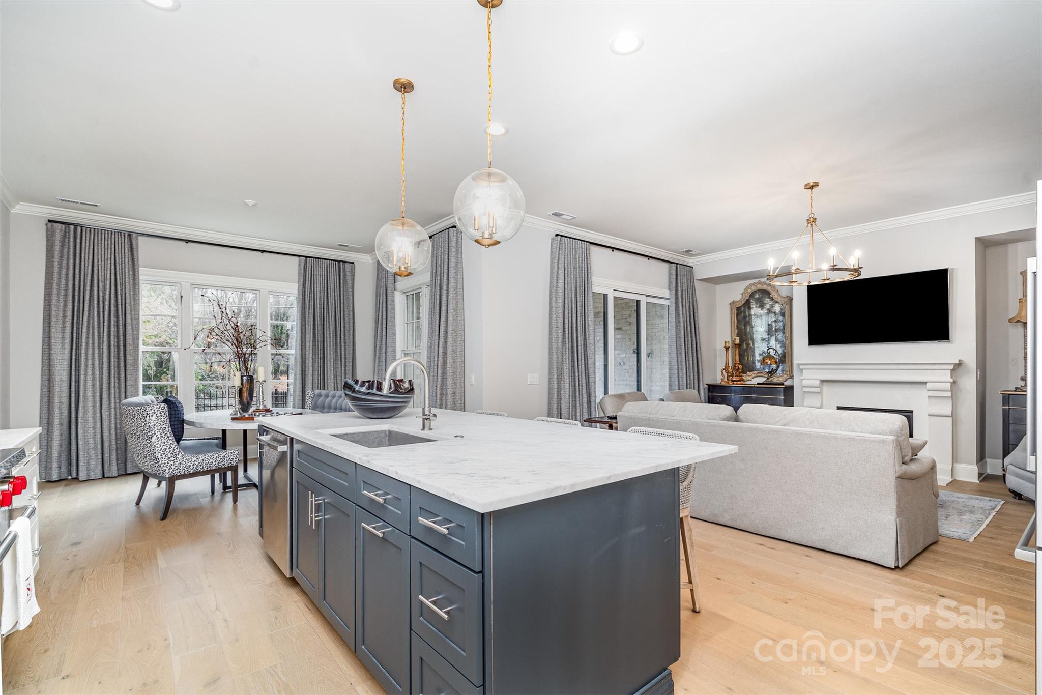119 Thorncote Place — Charlotte