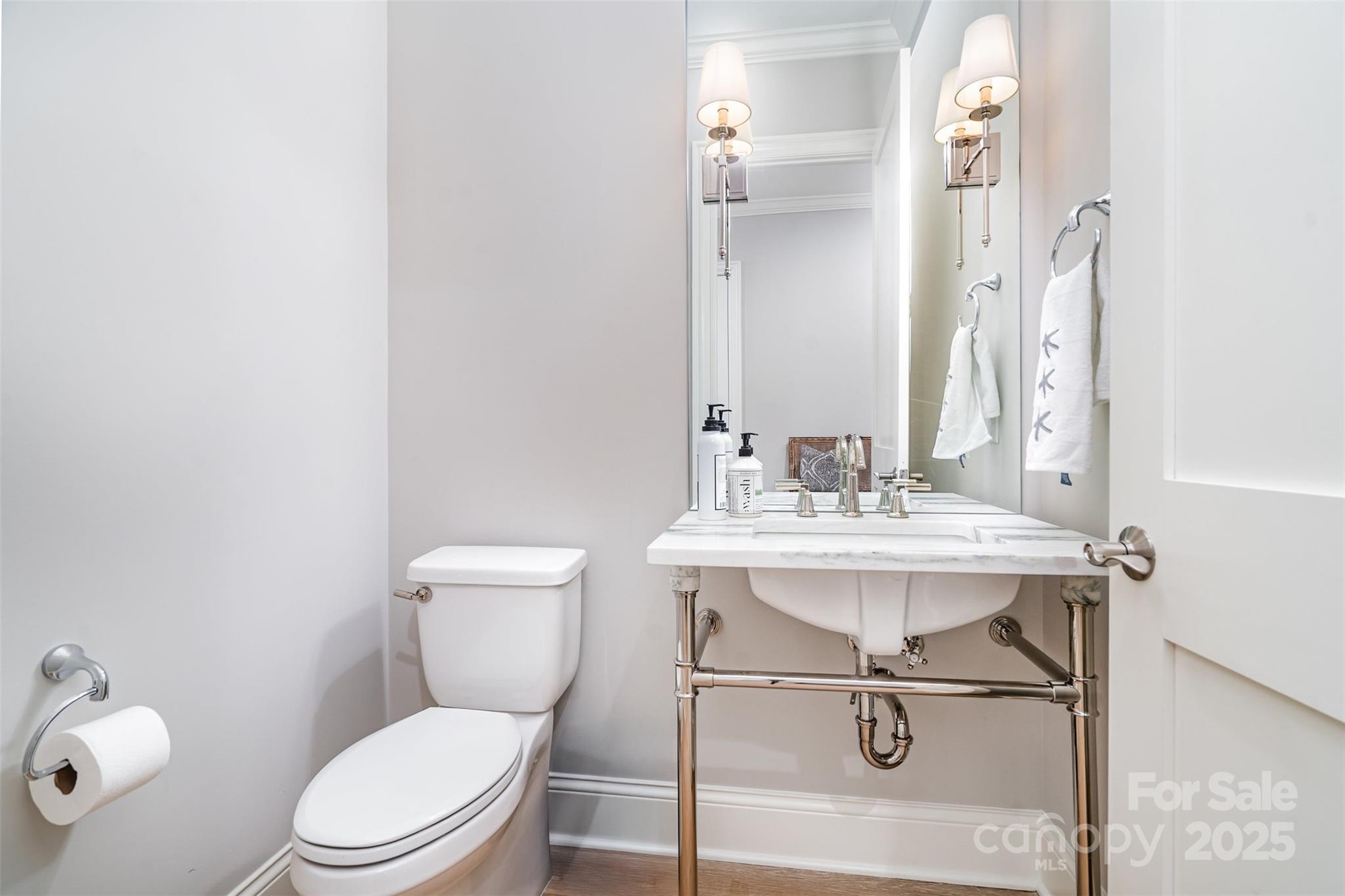 119 Thorncote Place — Charlotte