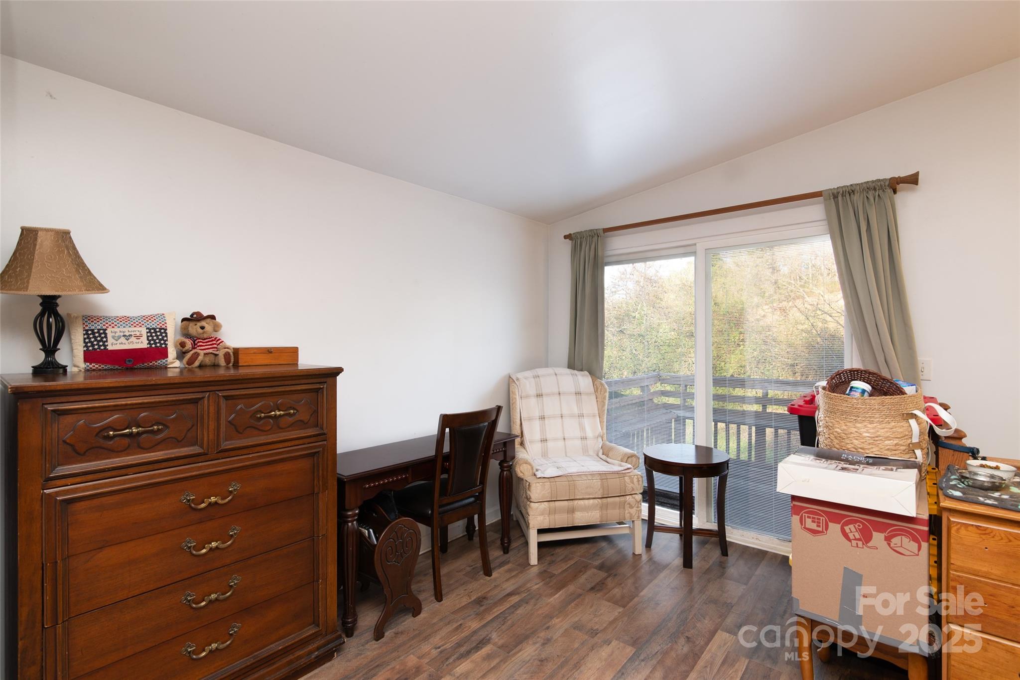 1137 Saunders Road — Franklin